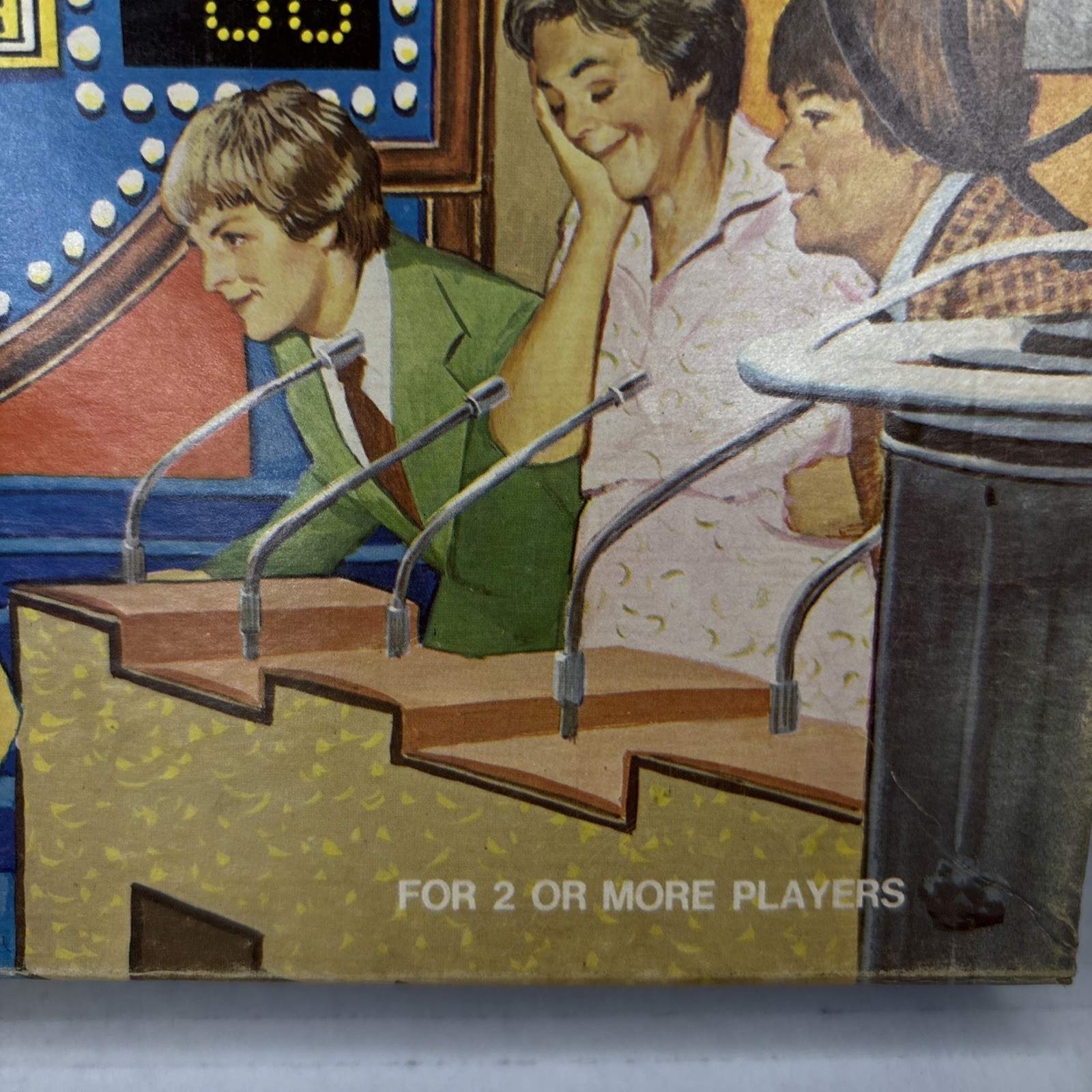 VINTAGE (1977) MILTON BRADLEY “FAMILY FEUD” BOARD GAME *Ages 10 to Adult* {USA}