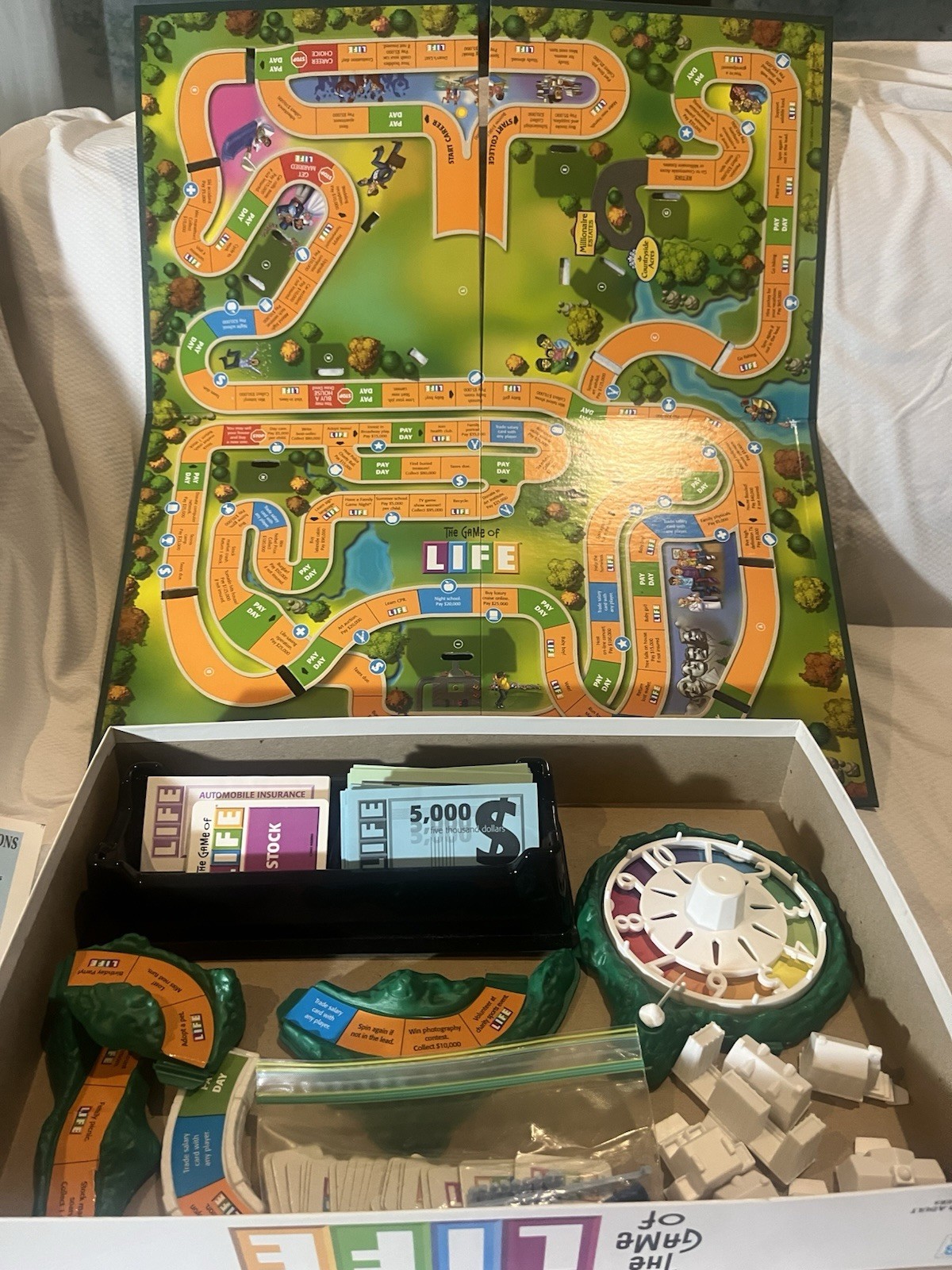 Milton Bradley The Game of Life Board Game Ages 9 to Adult