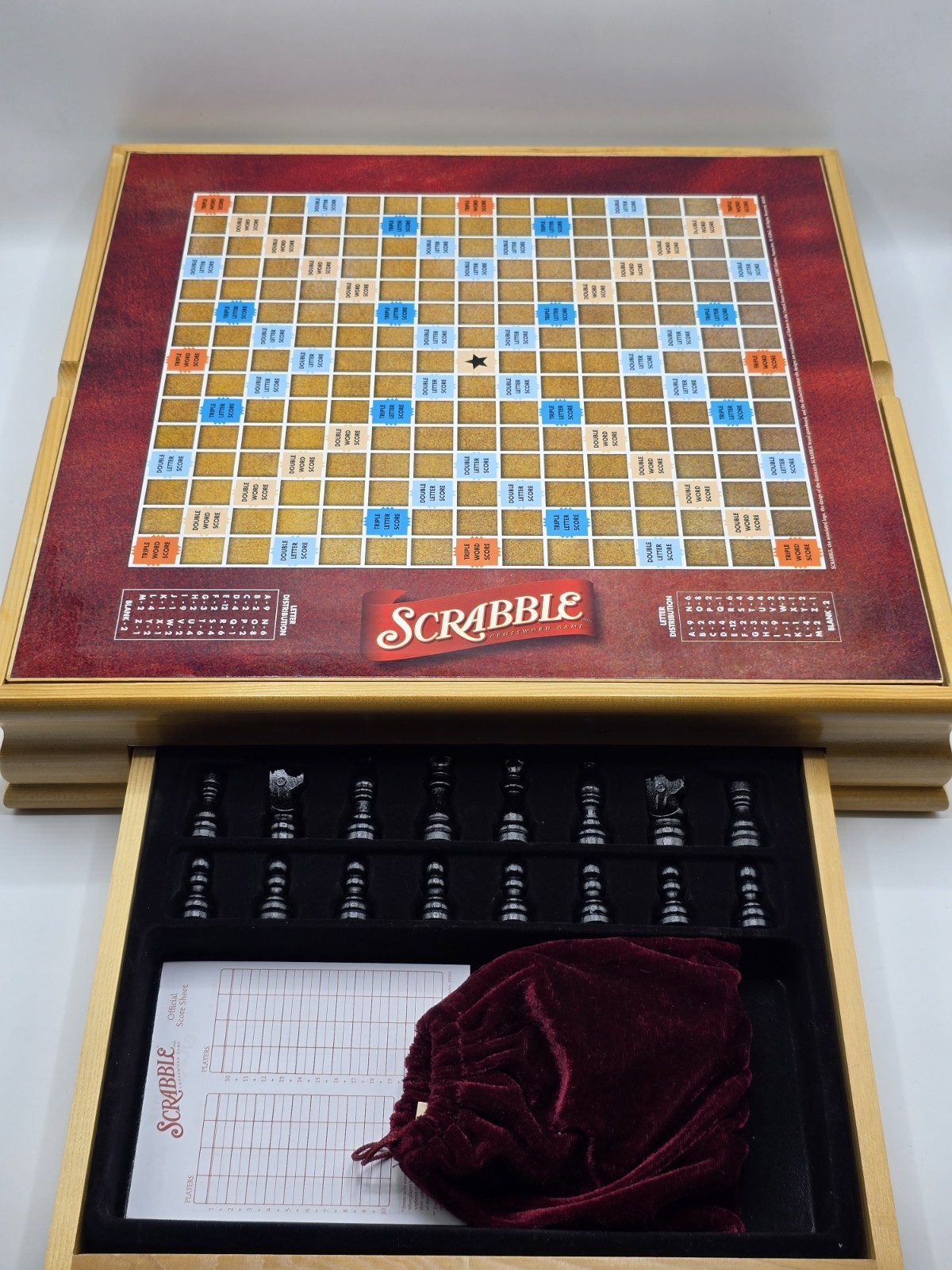 2007 Monopoly, Scrabble & 4 Classic Games Solid Wood Cabinet NEW IN BOX