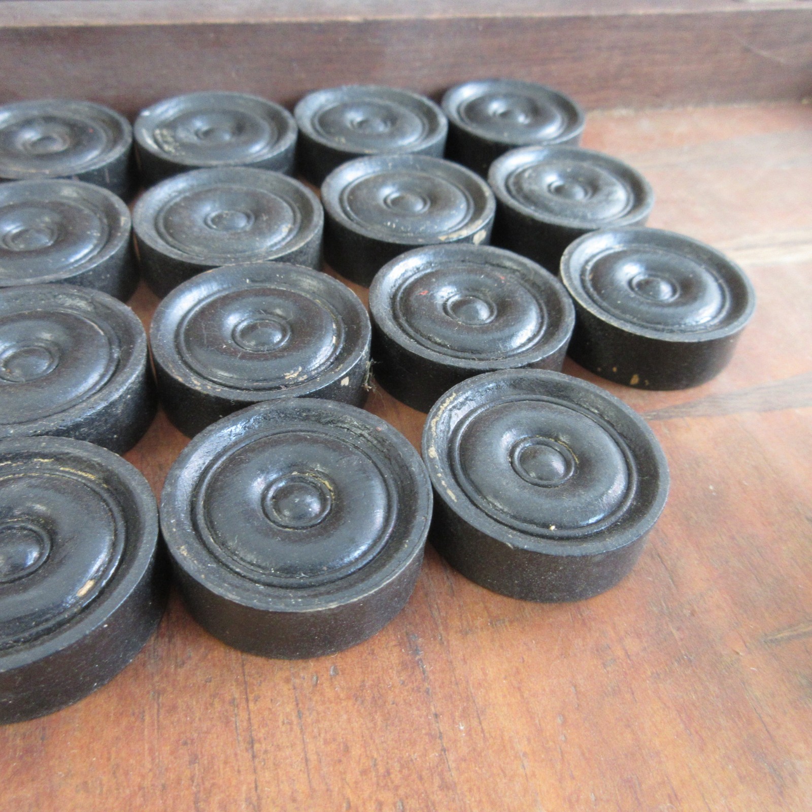 ANTIQUE WOODEN BACKGAMMON SET early wood bone dice?