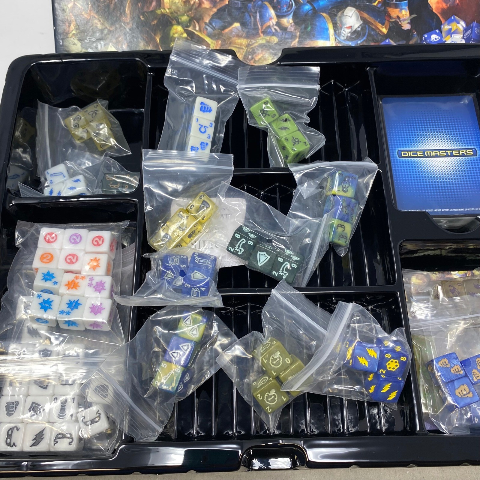 WizKids Warhammer 40000 Dice Masters Battle for Ultramar Campaign Box Set 40k