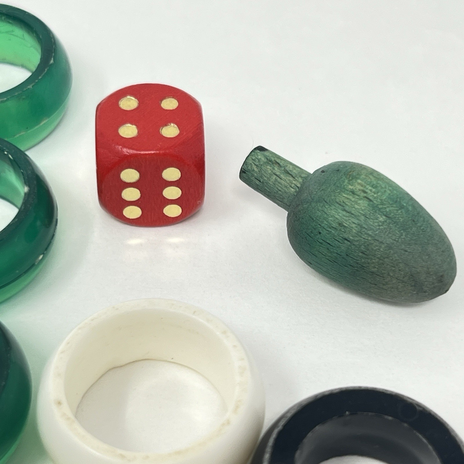 Vintage Carrom Carom Board Game Replacement Game Pieces Lot Of 29