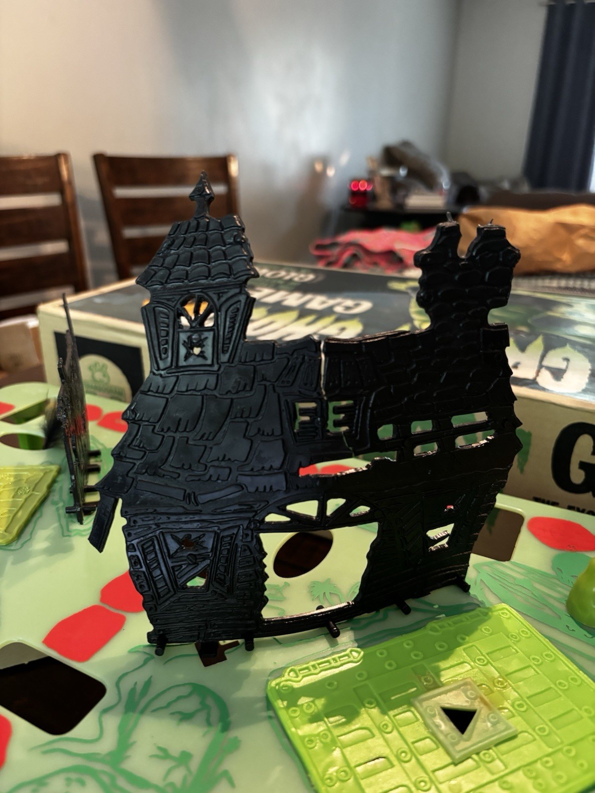 Vintage 1965 Green Ghost Glow In the Dark Board Game 99% Complete Excellent Box!