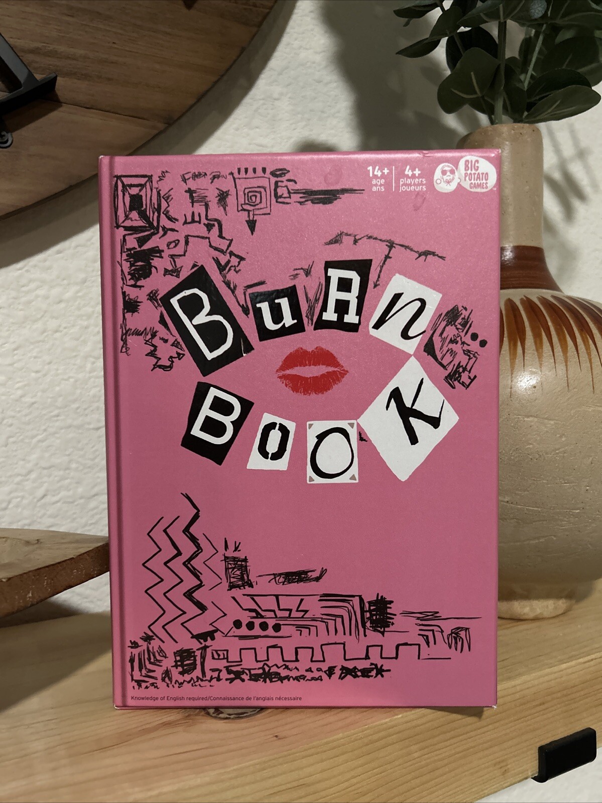 MEAN GIRLS – Burn Book A Party Game Board Game New!