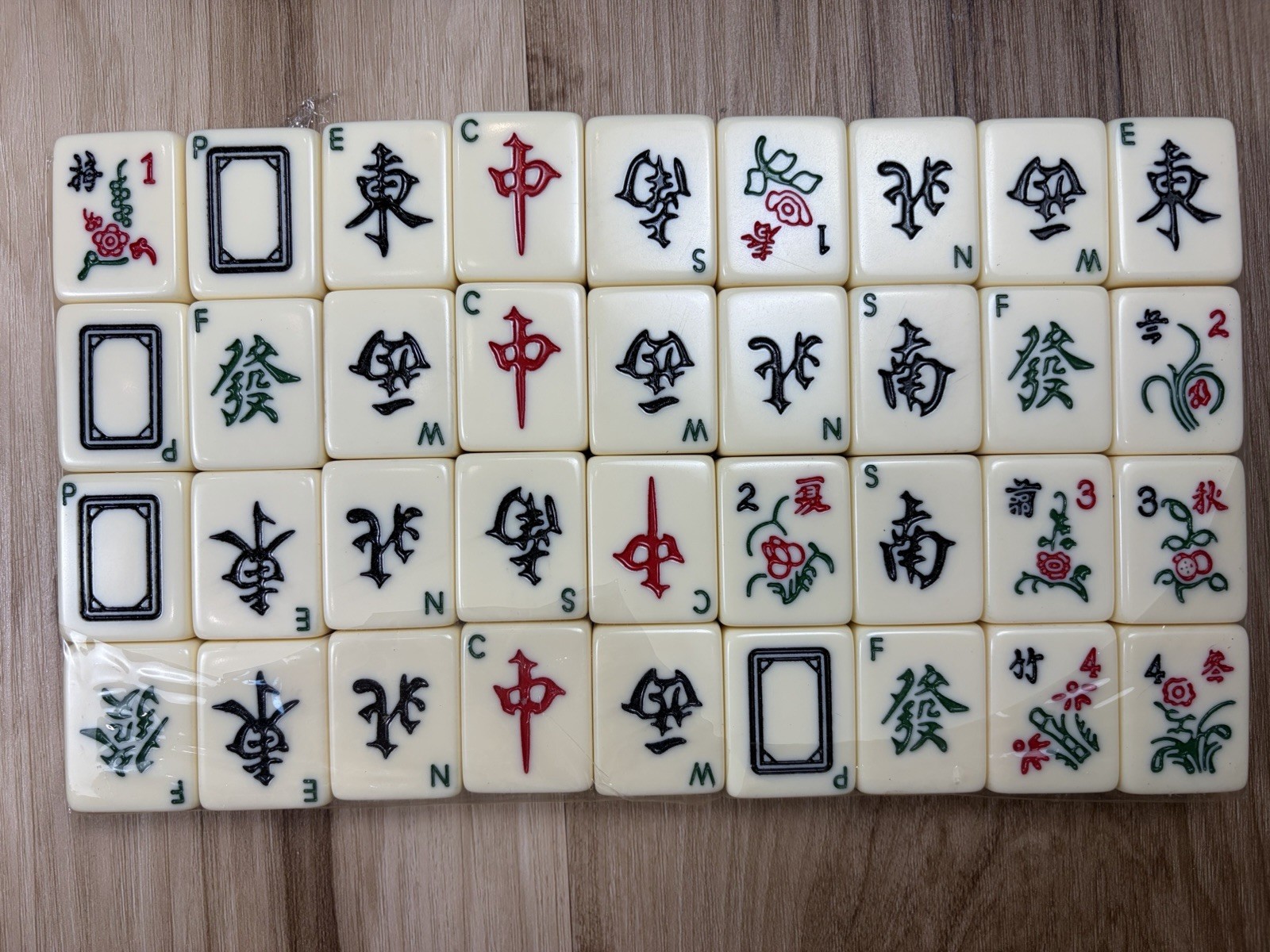 VTG Chinese Mahjong Set 144 Tiles Mah-Jong Game Carry Case Box Mahjong Mahjongg