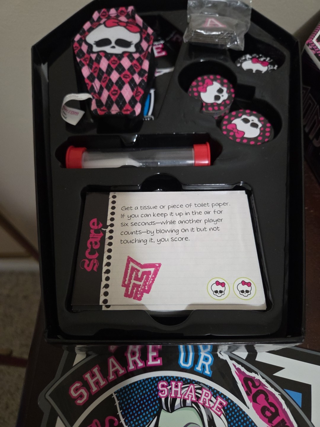 Monster High SHARE OR SCARE Board Game Spooky Game Of Dares and Secrets Ages 6+