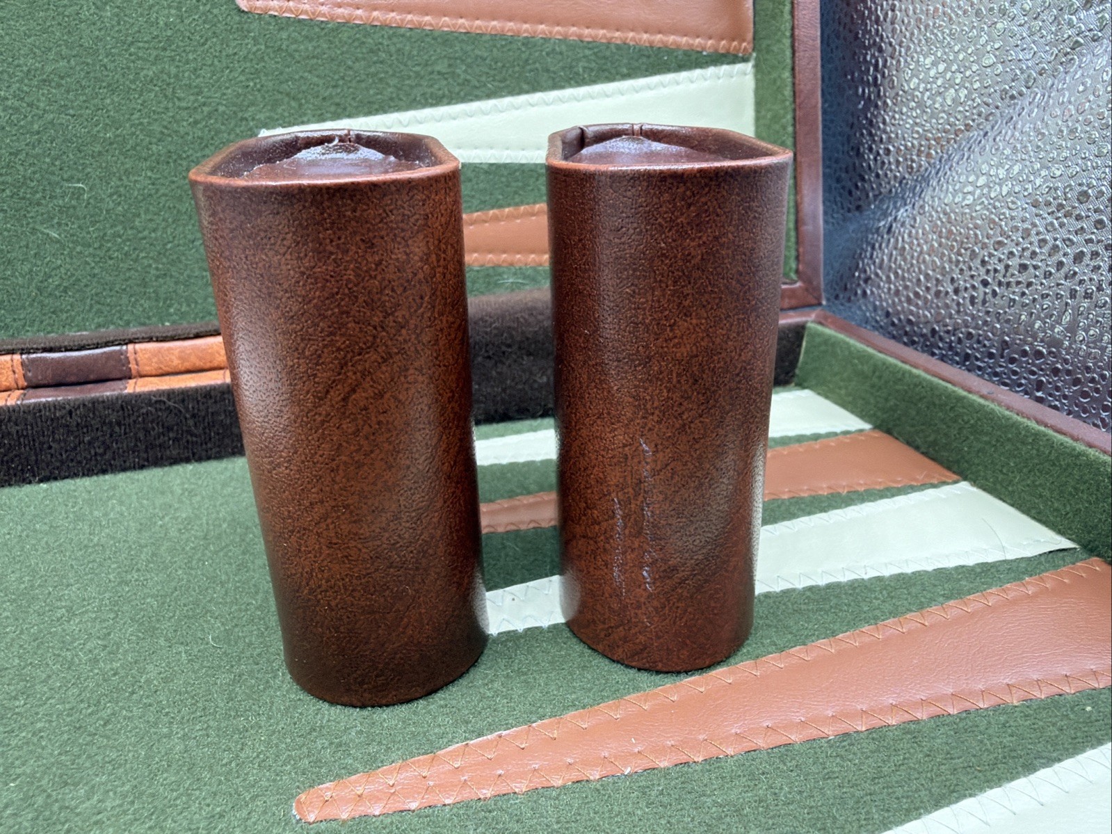 Vtg Pierre Cardin Backgammon Set Brown Swirl & Cream Pieces 1 3/8” Complete