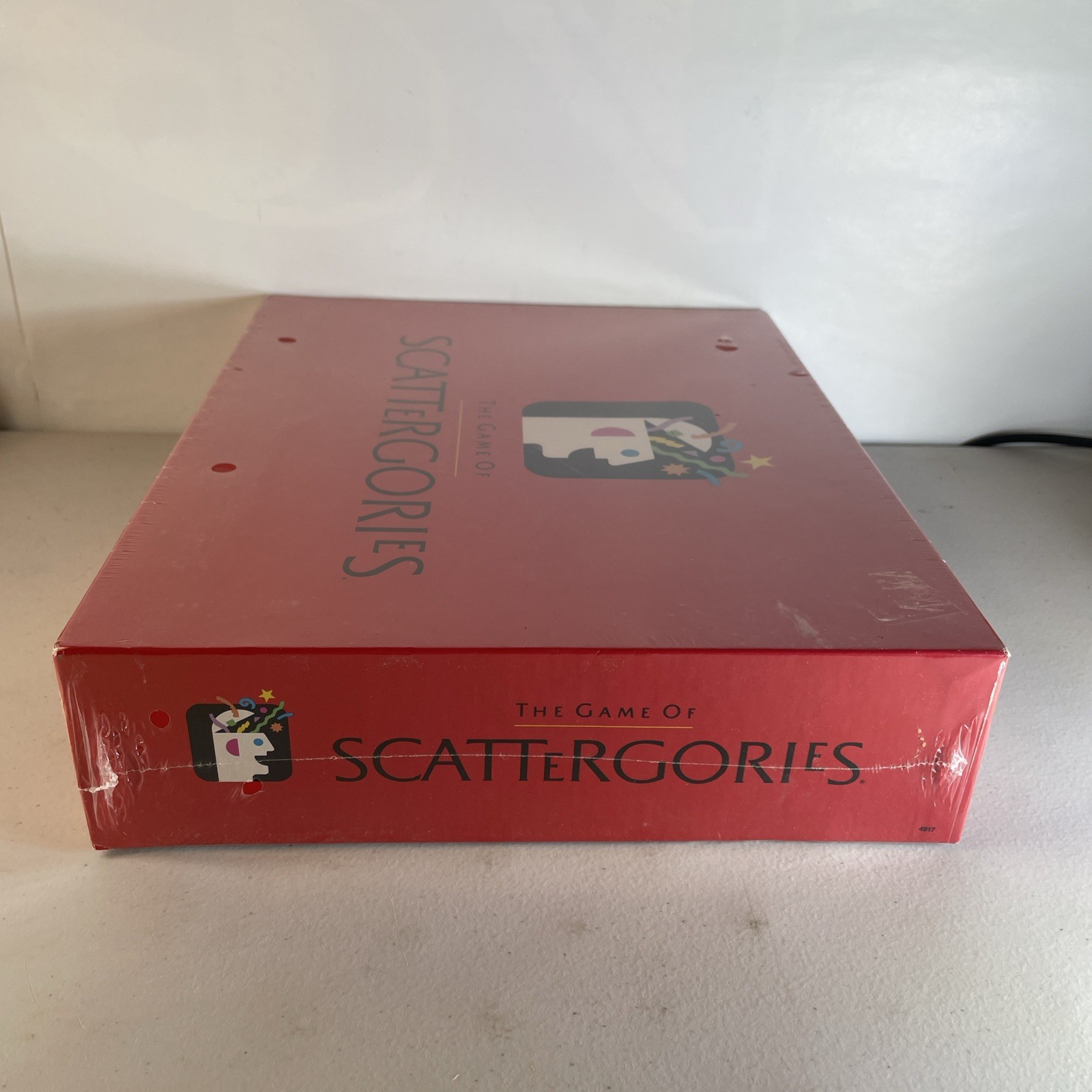 new Scattergories Milton Bradley Games Vintage Board Game 4C43