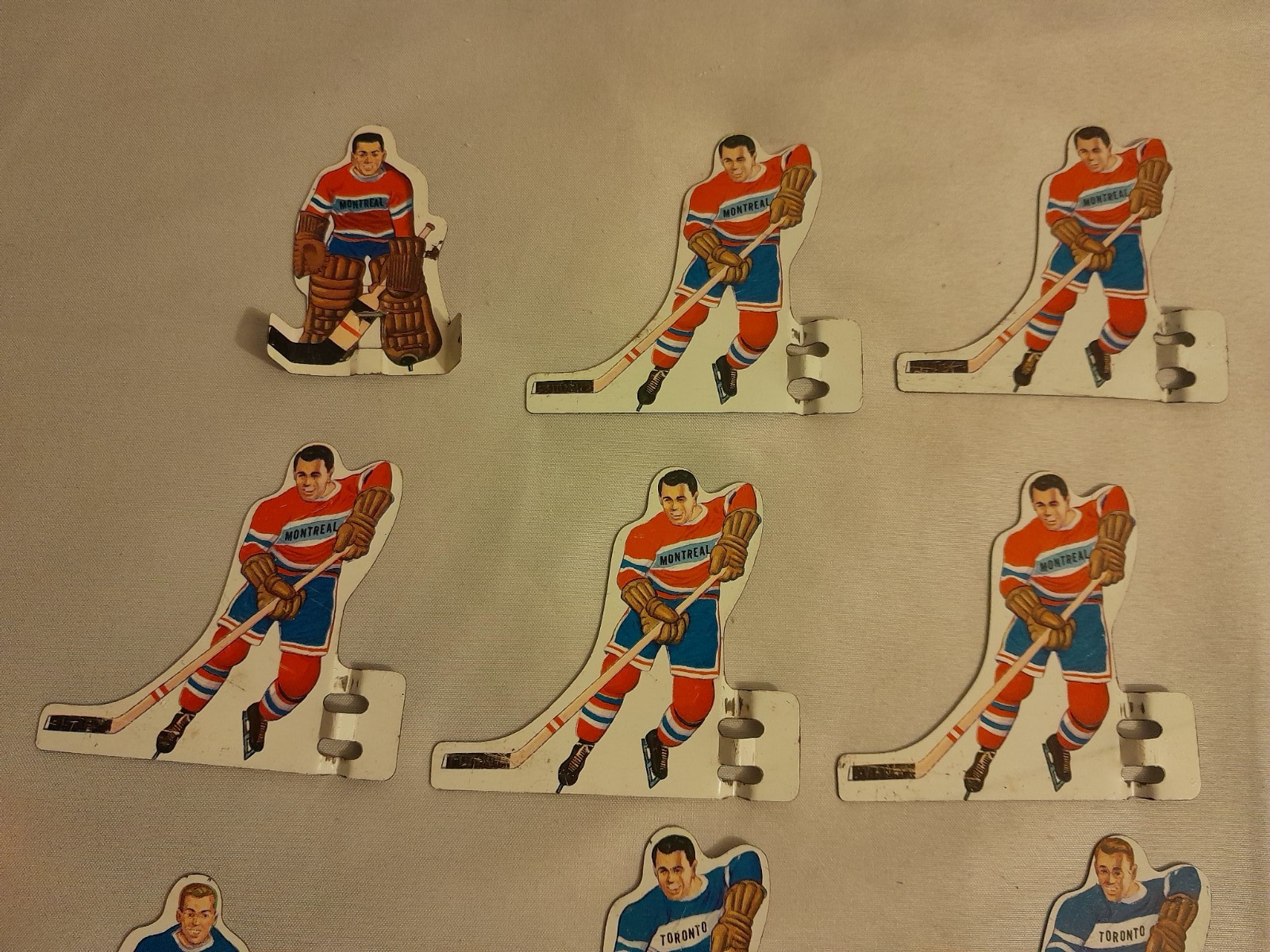 1950s/60s Eagle Toys Table Hockey Players & Pucks – Montreal & Toronto