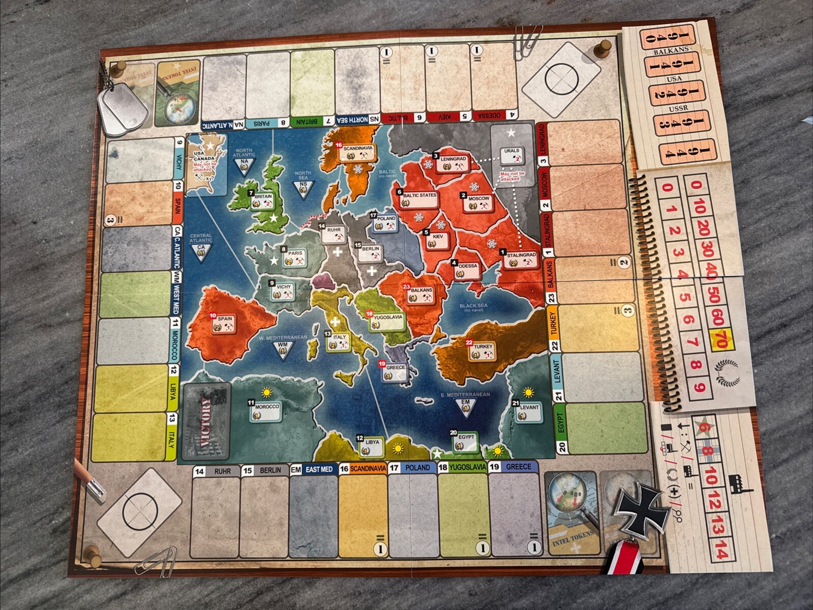 ✨The Fog of War Board Game VG COMPLETE VG Condition ✨