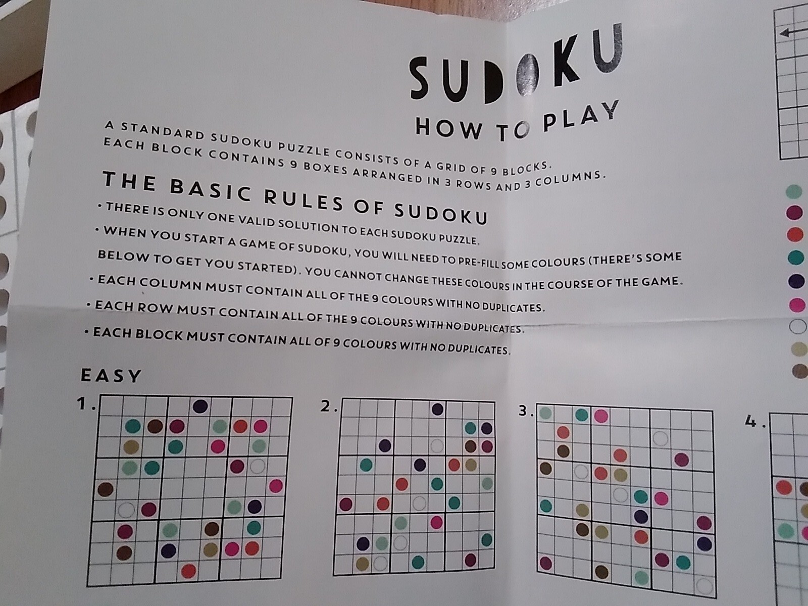 Wood Sudoku Board Table Game-Colorful Wooden Pegs-Self Storage Box-Check Pics