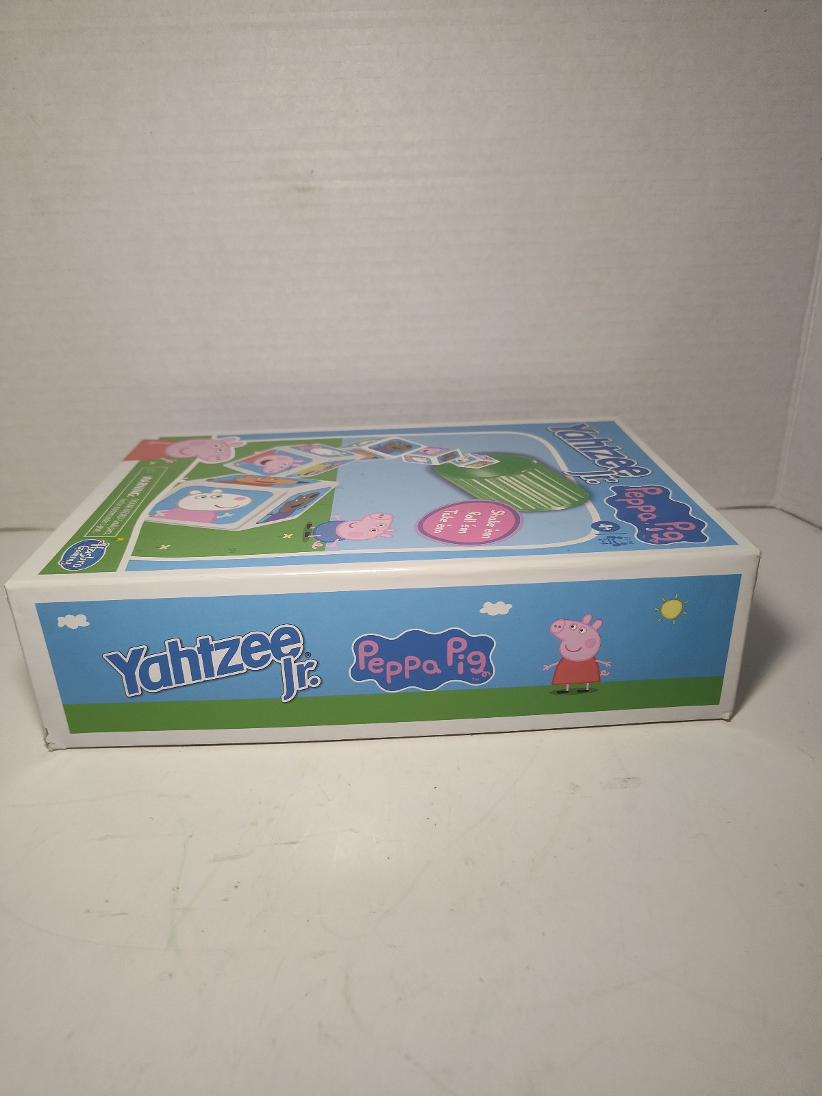 Peppa Pig Edition Yahtzee Jr. Board Game for Kids Ages 4 and Up