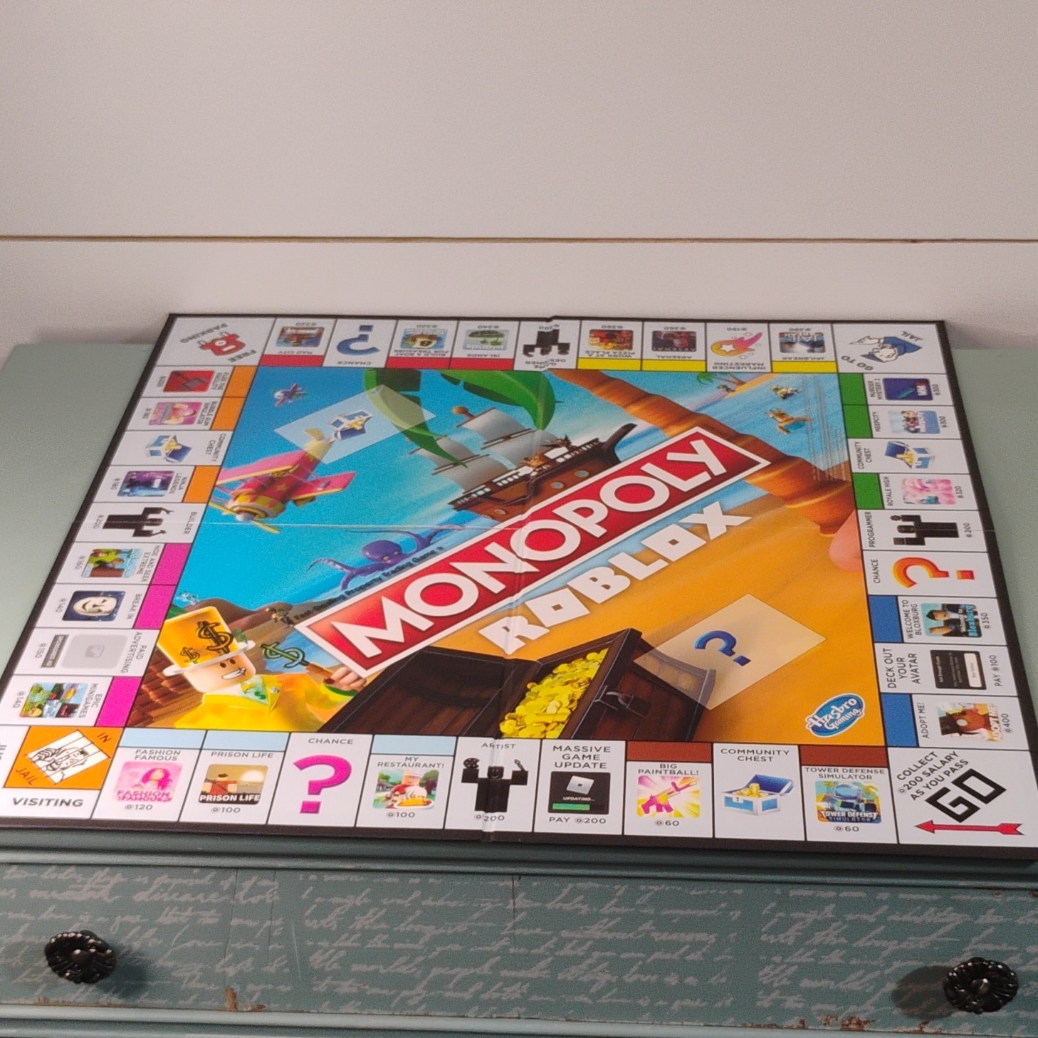 Hasbro Monopoly Roblox 2022 Edition Complete Board Game 2+ Players Ages 8+