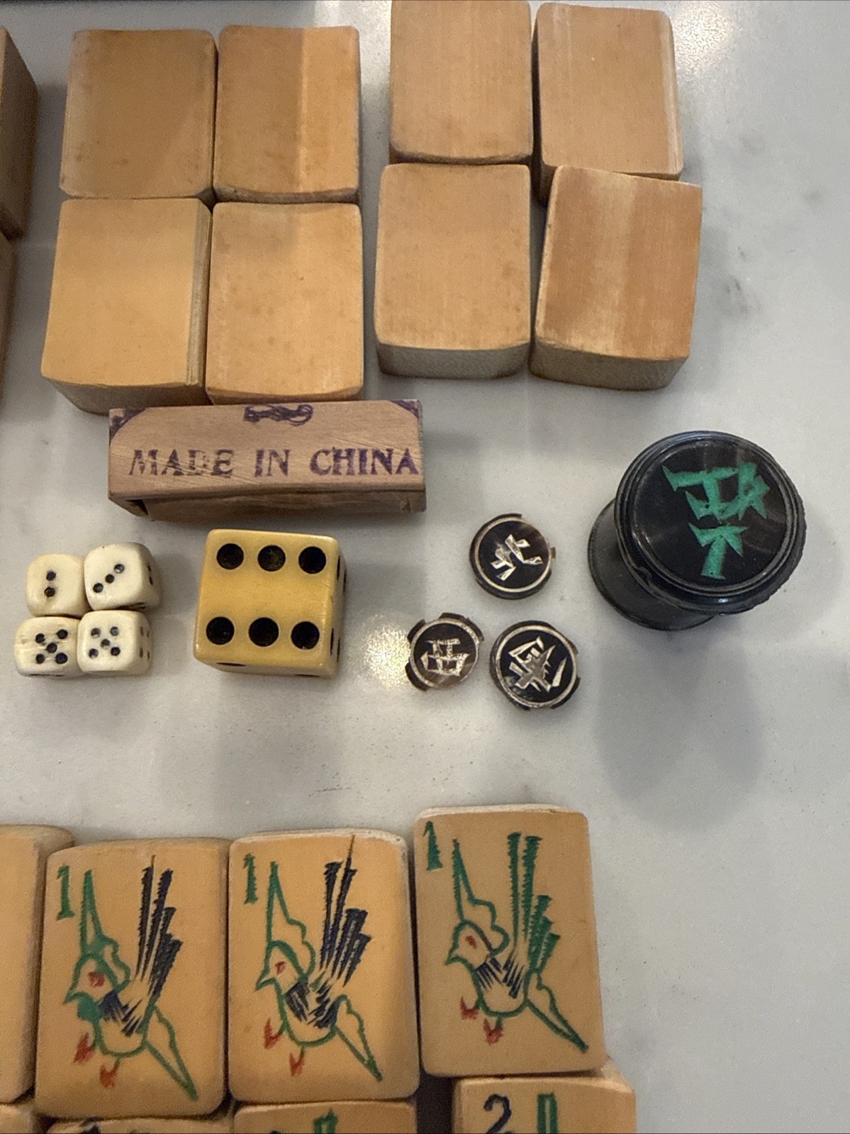 Vintage Chinese Mahjong Set Dragon Carved Wood Box Bamboo 147 Tiles Sticks Dice