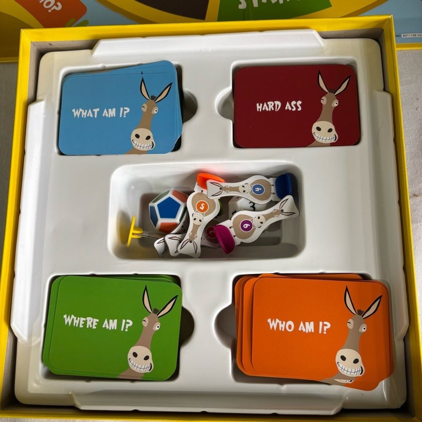 University Games Smart A** Trivia Board Game Complete Ages 12 and Up
