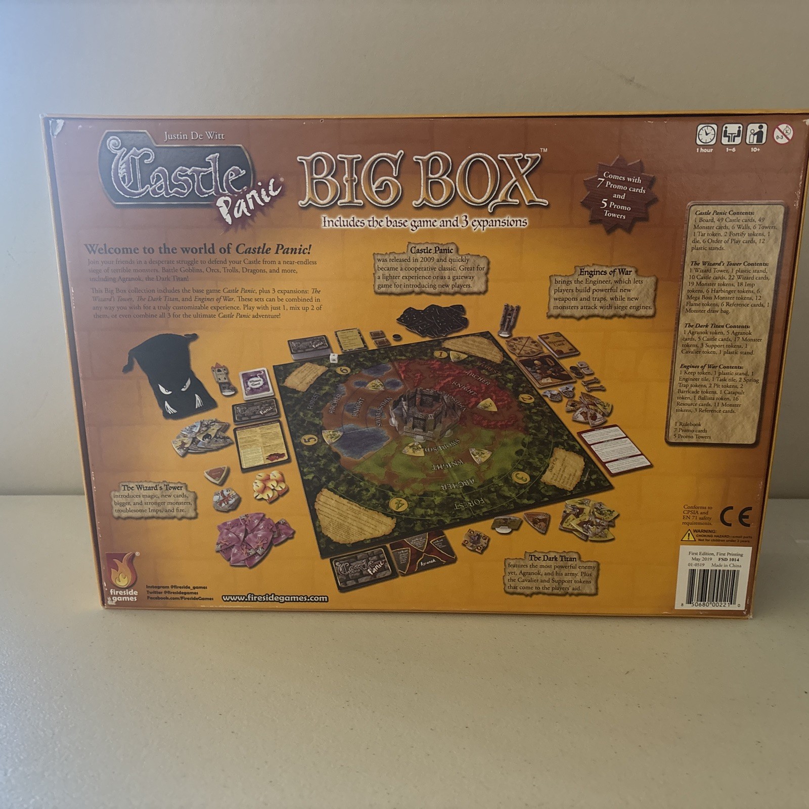 Castle Panic Big Box Game 2019 Includes Base Game And 3 Expansions Complete!!