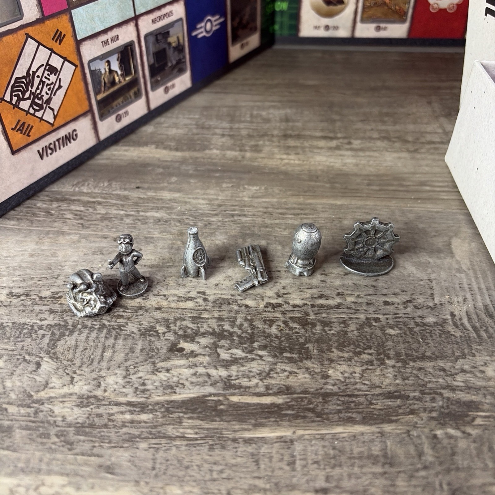 Fallout Monopoly Collector’s Edition Hasbro 2015 Complete Family Game Night
