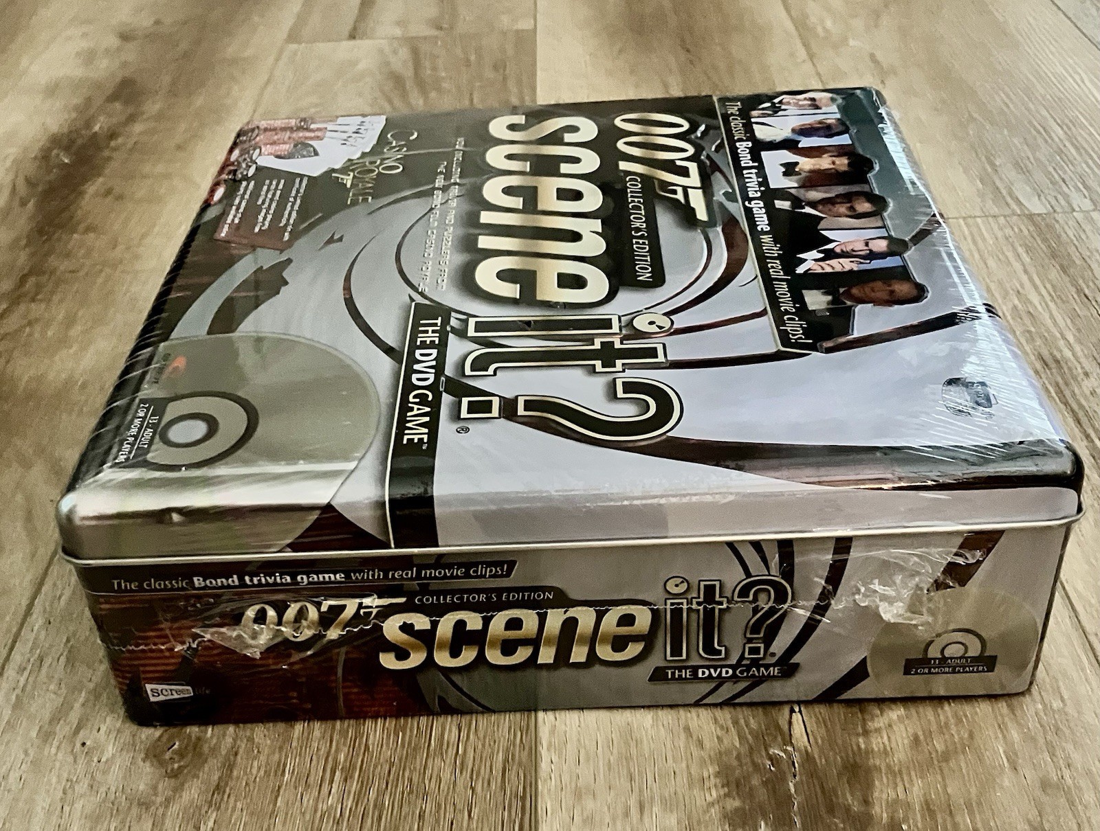 Scene It 007 James Bond Collectors Edition Tin DVD Board Game Casino Royale NEW