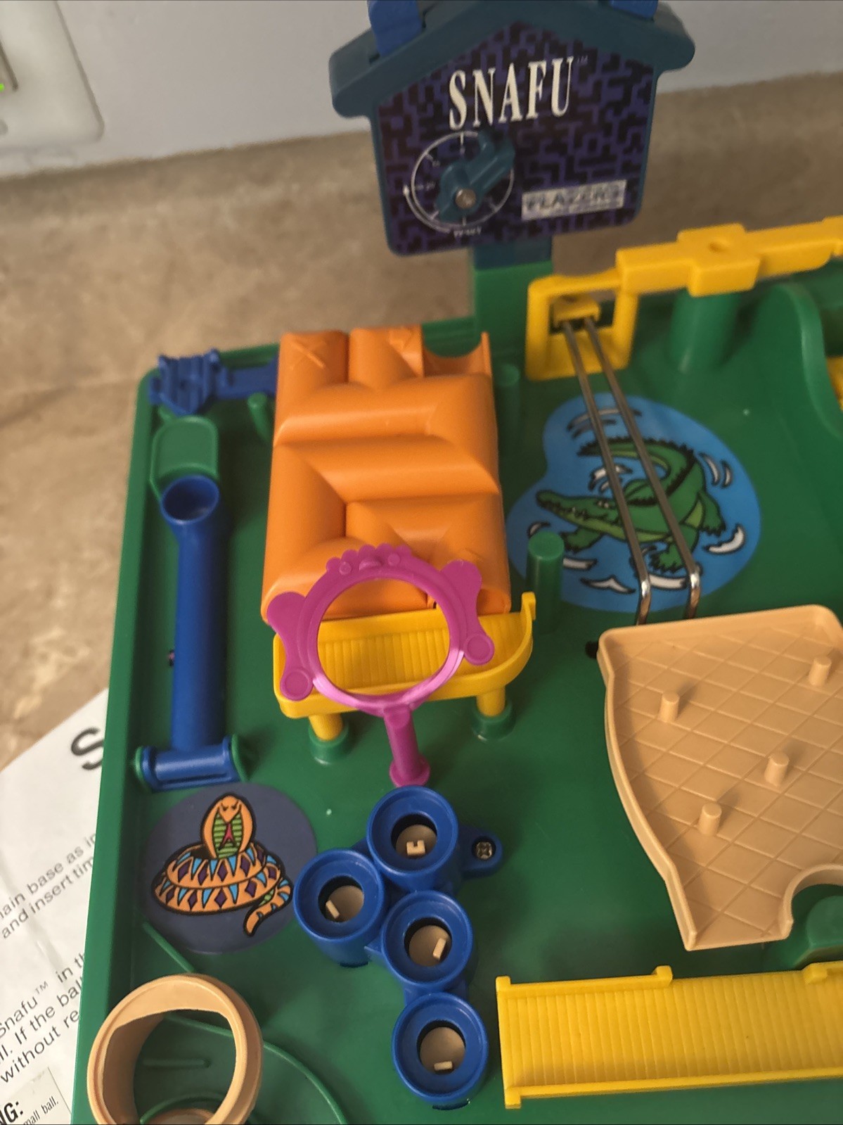 VINTAGE 1991 – Snafu Tomy Screwball Scramble Run Game One Marble Only
