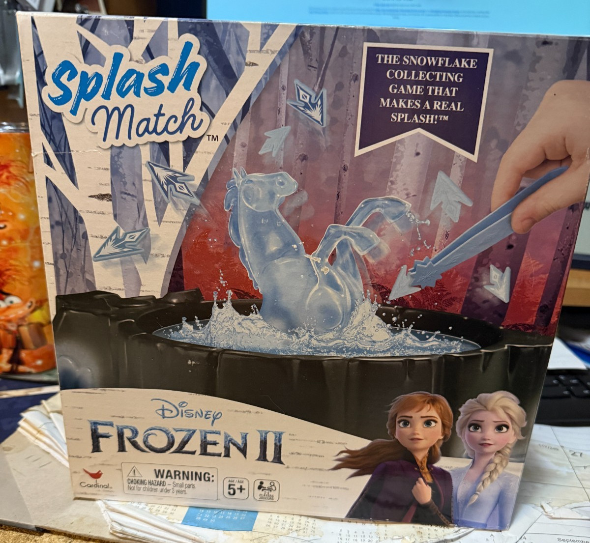 Disney Frozen 2 Splash Match Snowflake Collecting Game