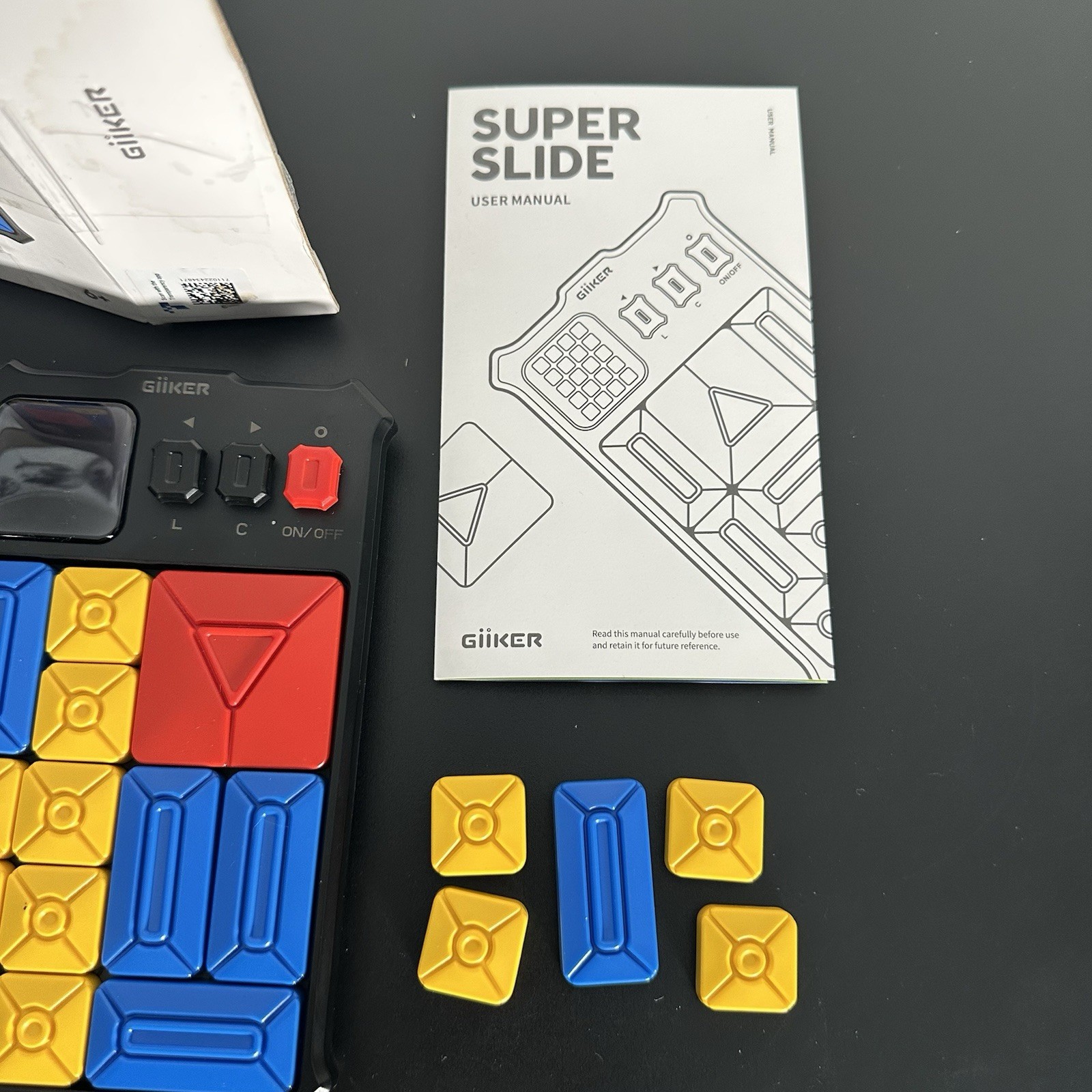 GiiKER Super Slide Handheld Console Puzzle Game 500+ Smart Brain Teaser Toy Gift