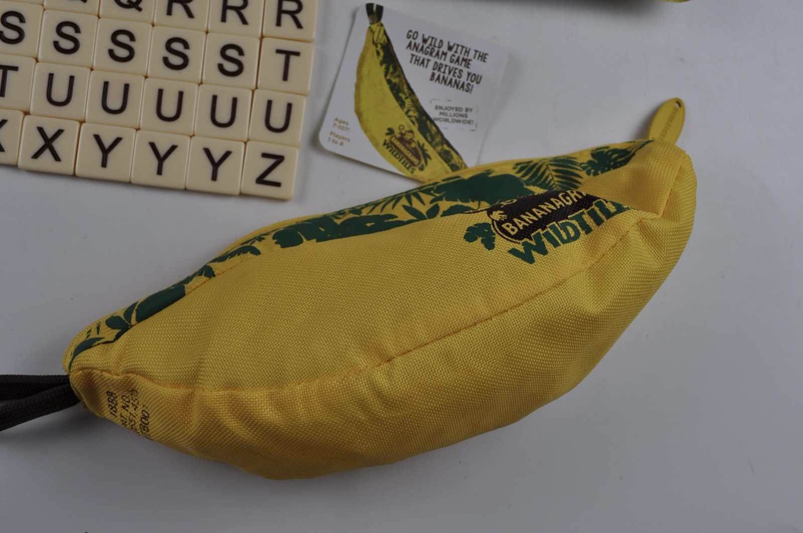 Bananagrams Wildtiles Word Game Complete FREE Shipping