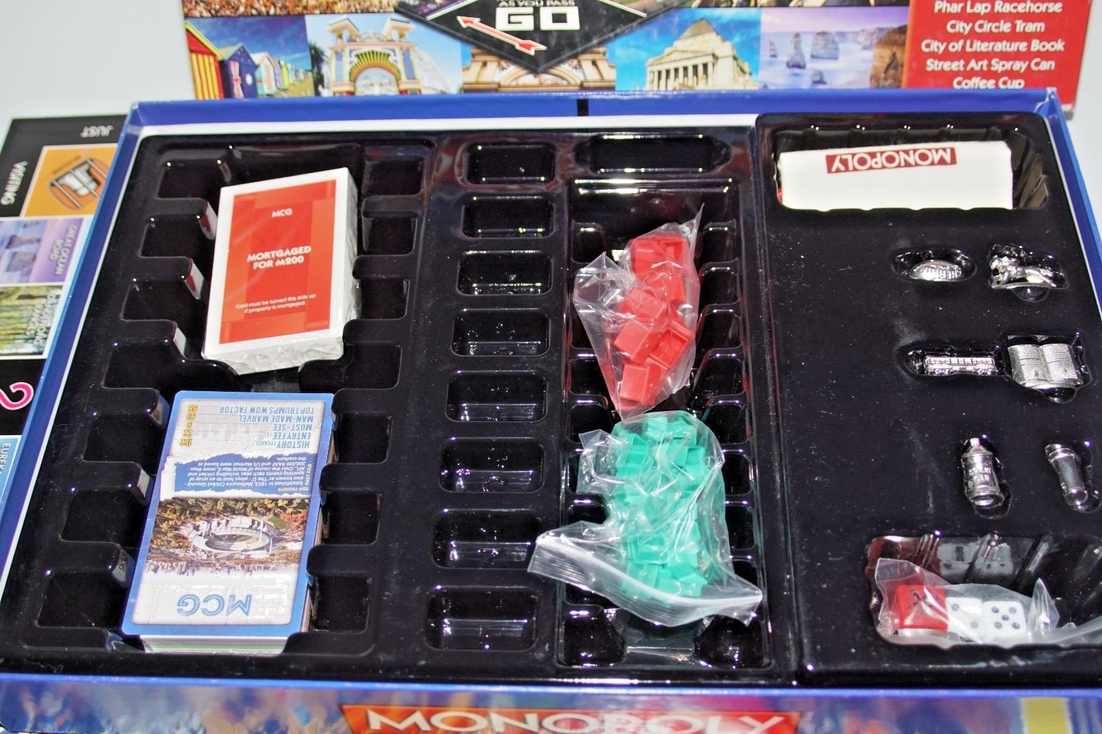 Melbourne Australia Edition Monopoly 2015 Hasbro Board Game NIB