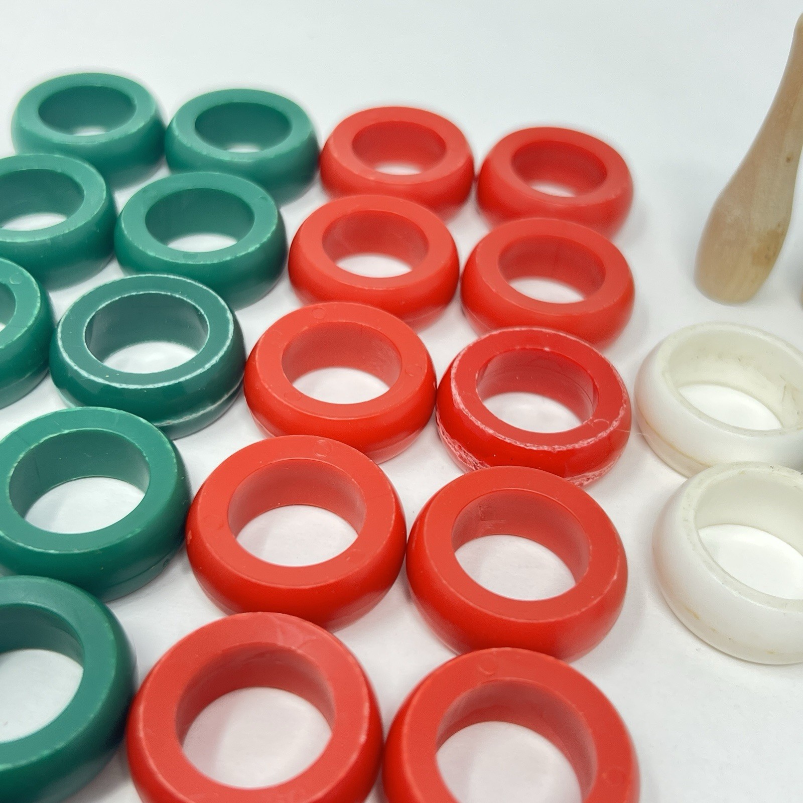 Vintage Carrom Carom Board Game Replacement Game Pieces Lot Of 34
