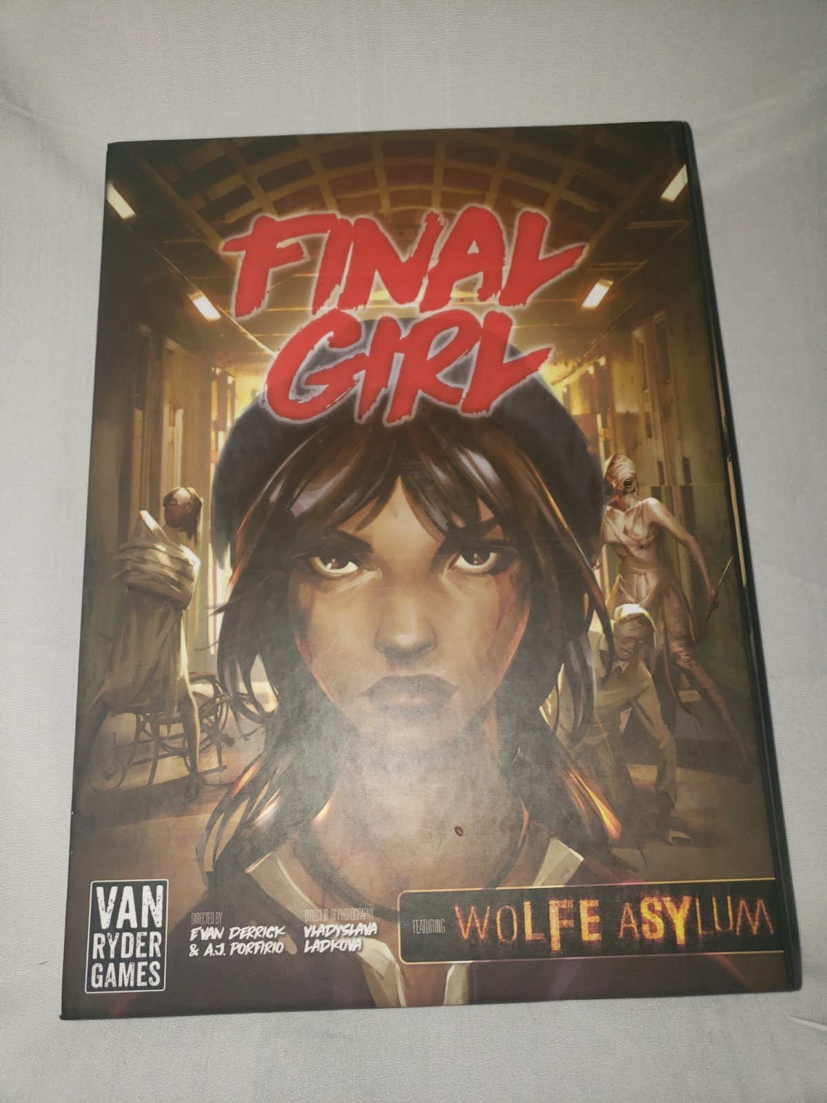 Van Ryder Games Final Girl Wolfe Asylum Horror Expansion Pack 1 Player 14+
