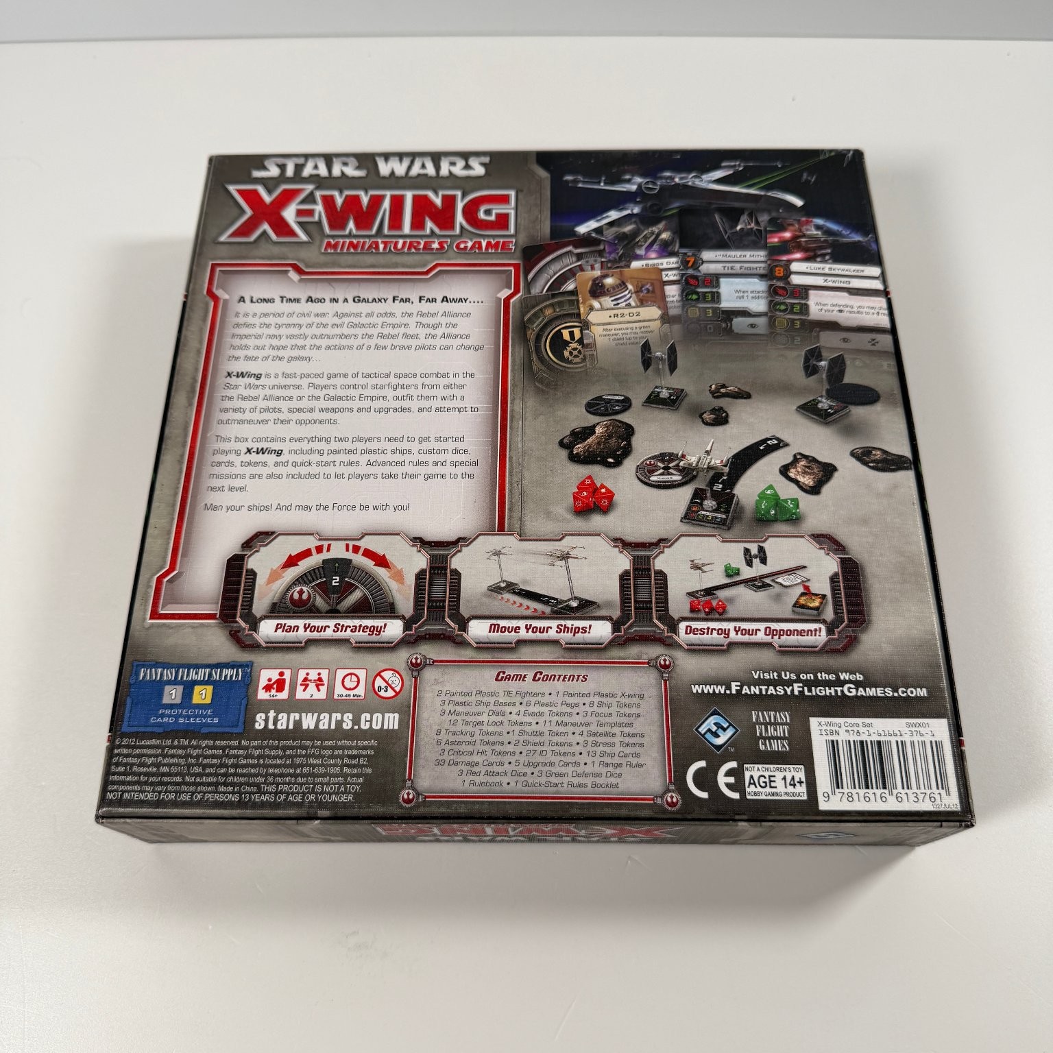 Star Wars X-Wing Miniatures Game Fantasy Flight Board Game 2012 2 Players