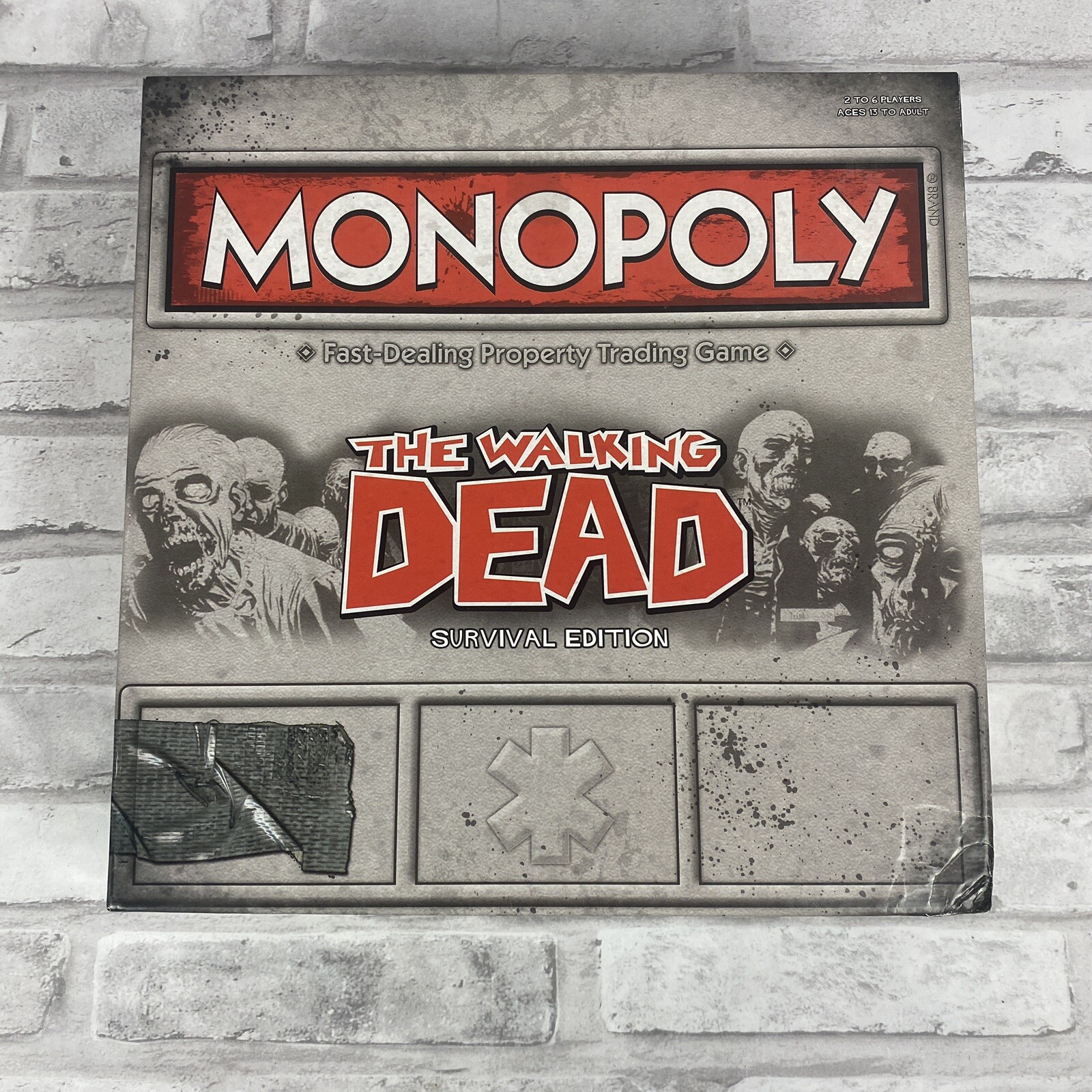 The Walking Dead Survival Edition Comic Book Monopoly Complete Never Used