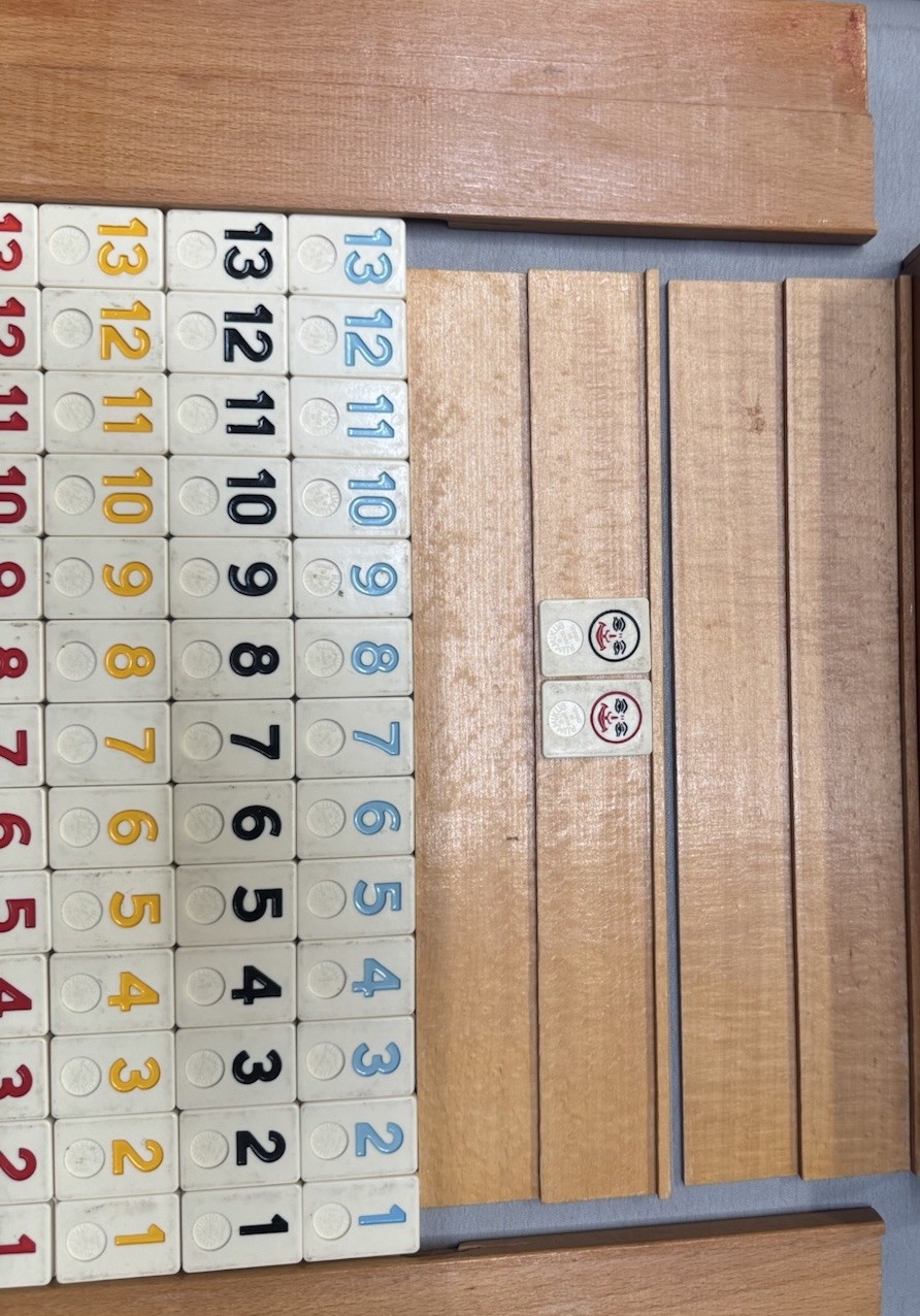 VTG Rummikub 1950’s All Wood Box & Wood Sides W/ Metal Brackets- 106 TILES