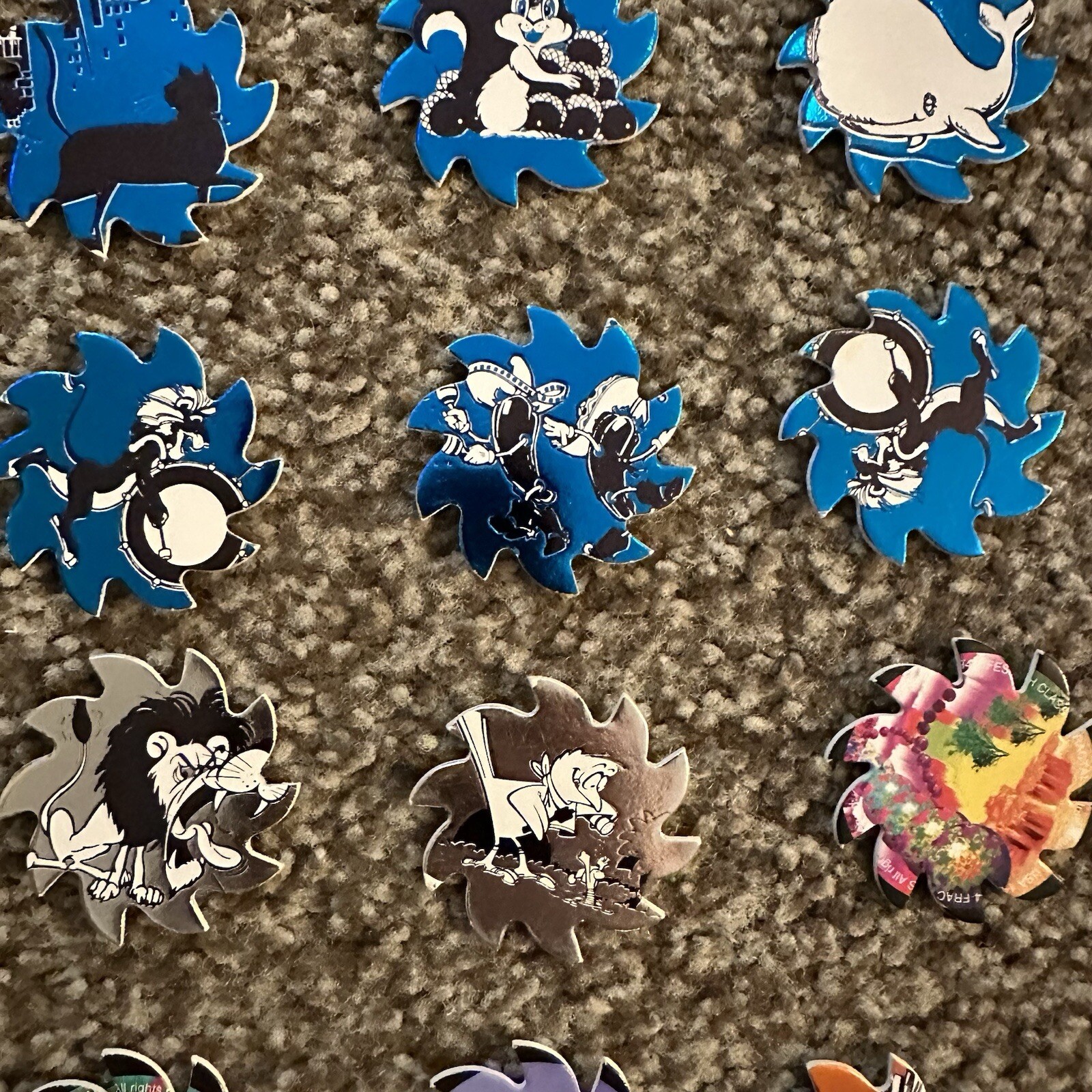 Small Lot Of Miscellaneous Gear Shaped Pogs – Set Of 13 Pieces