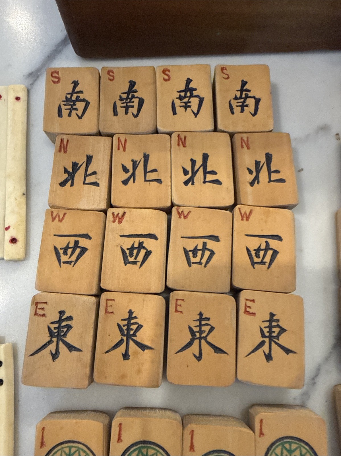 Vintage Chinese Mahjong Set Dragon Carved Wood Box Bamboo 147 Tiles Sticks Dice