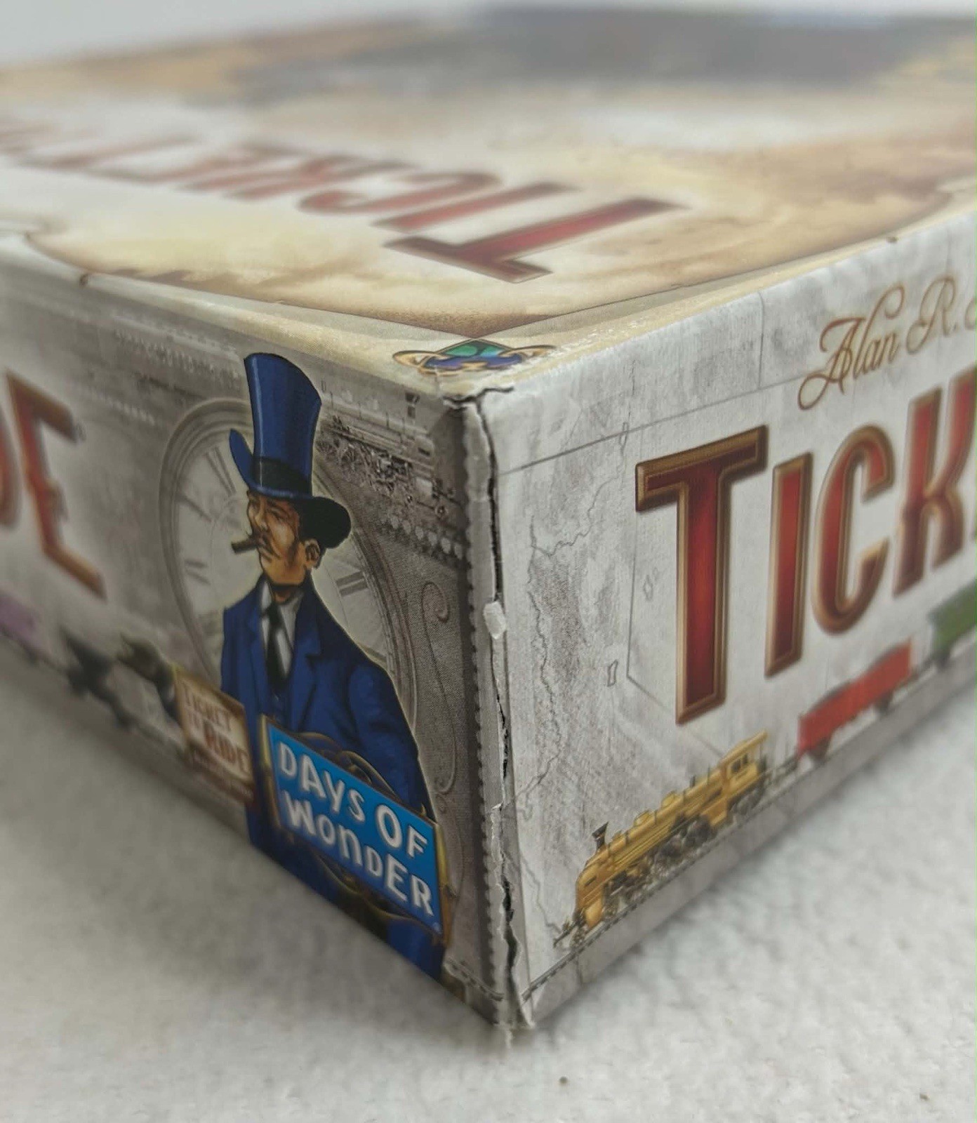 Ticket to Ride Original Edition North America Board Game Complete Open Dmg Box