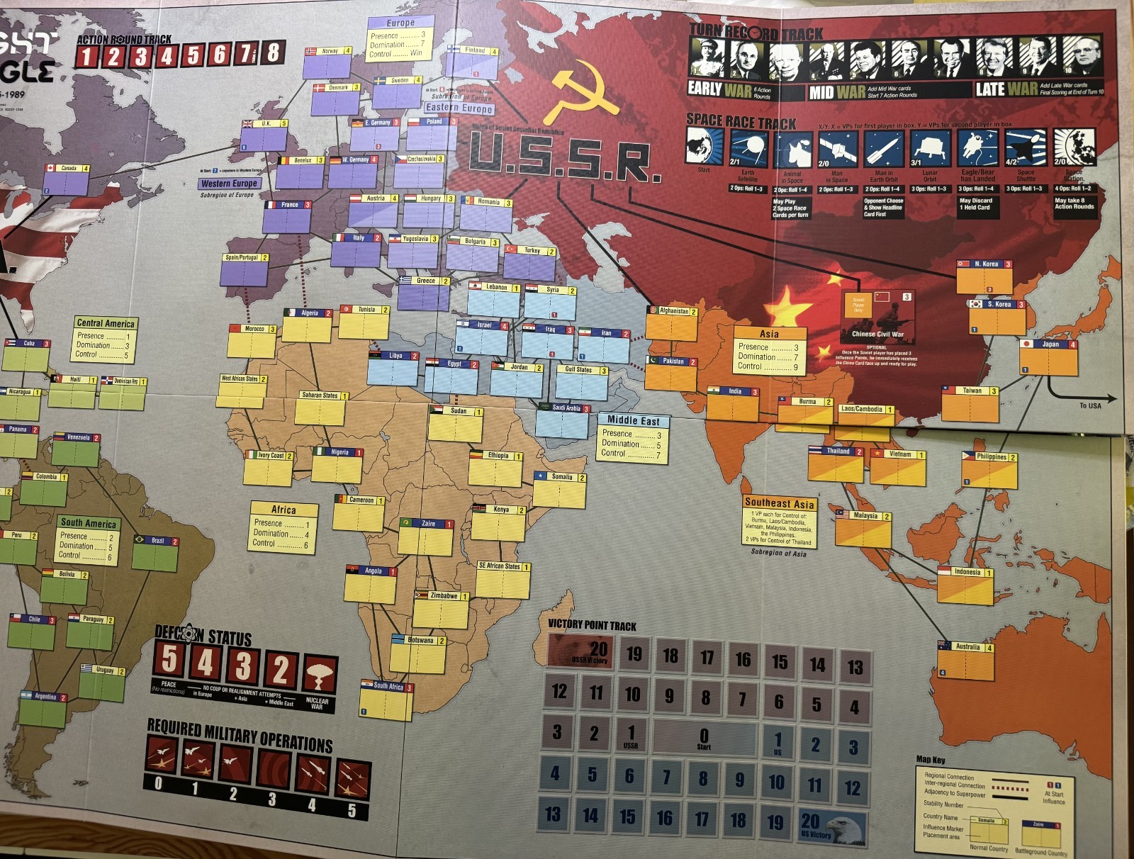 Bundle: Twilight Struggle (Deluxe Ed) MINT + Horn of Africa Exp! MINT unpunched