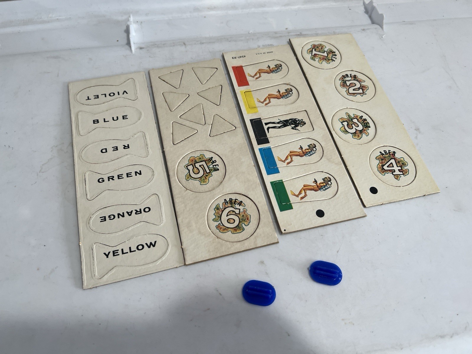 Vintage Thunderball James Bond 007 Board Game 1965 Milton Bradley 4547 Pieces