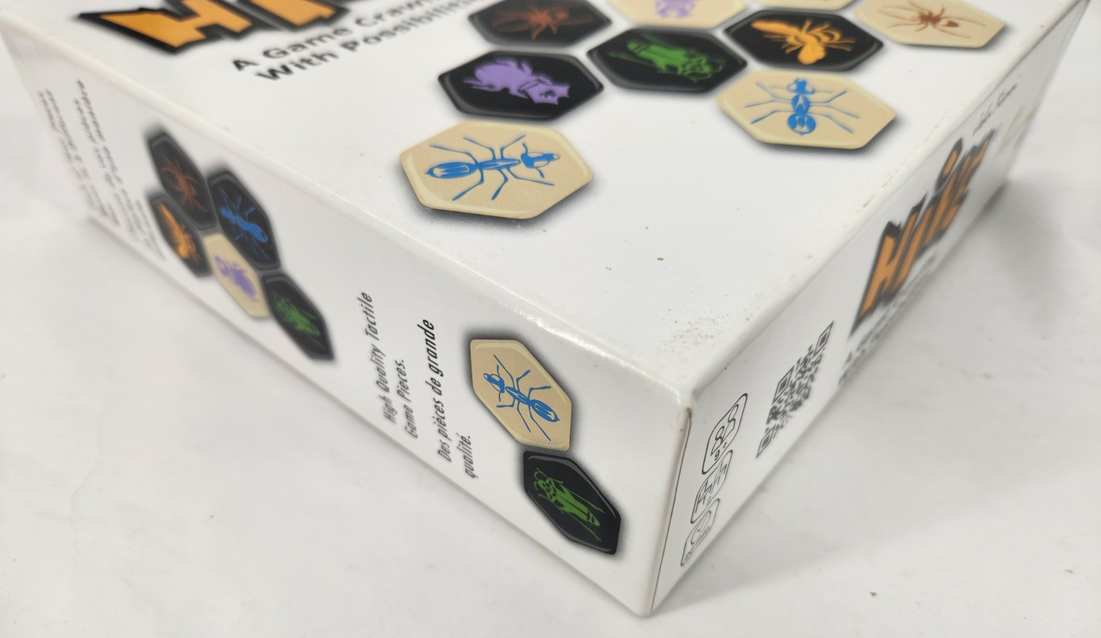 HIVE Tile Board Game COMPLETE John Yianni – Smart Zone Games