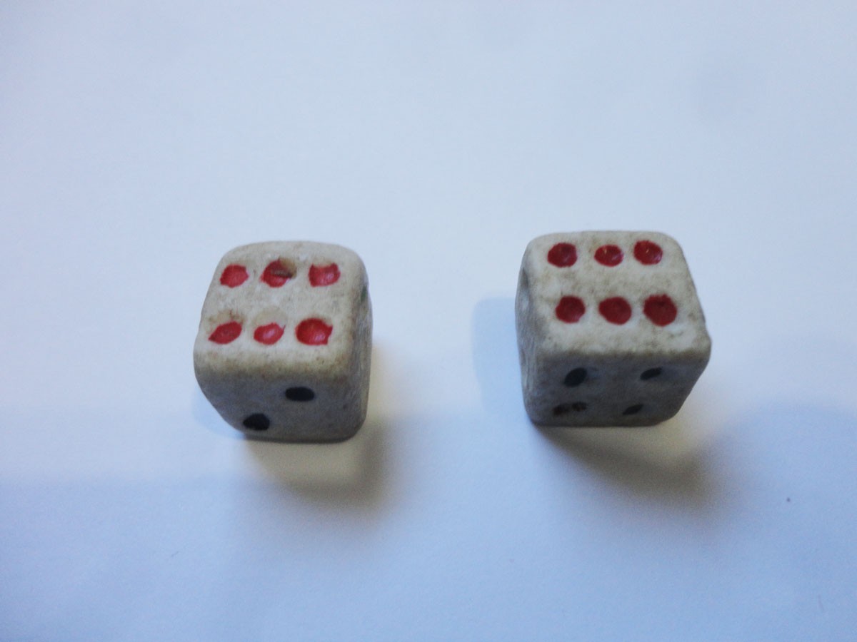 SET OF VERY OLD STONE DICE FOR OXEN BONE & BAMBOO MAH JONG SET OR ANY GAME
