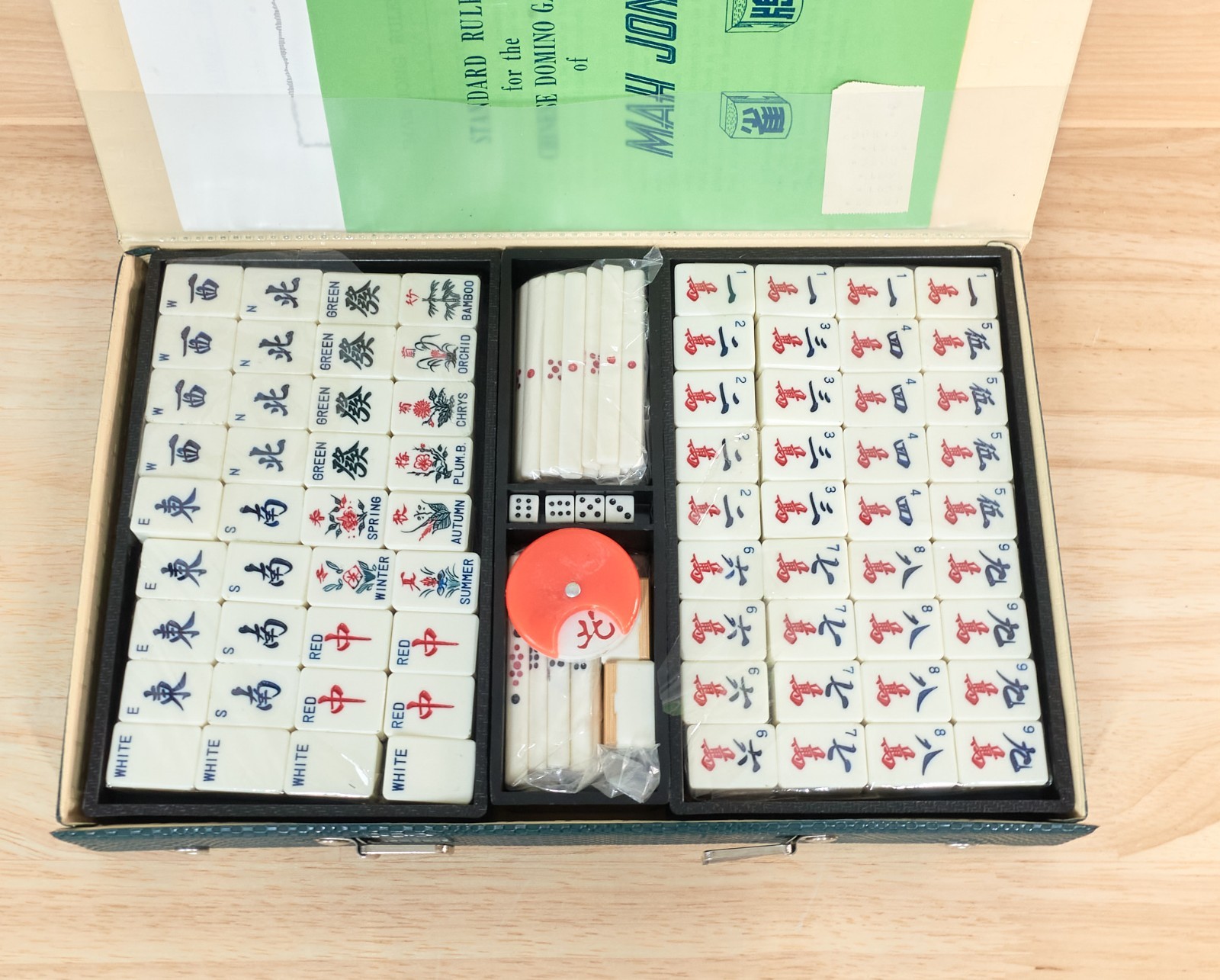 Vintage 1979 Chinese Mahjong Set Bamboo and Resin Tiles with Carrying Case