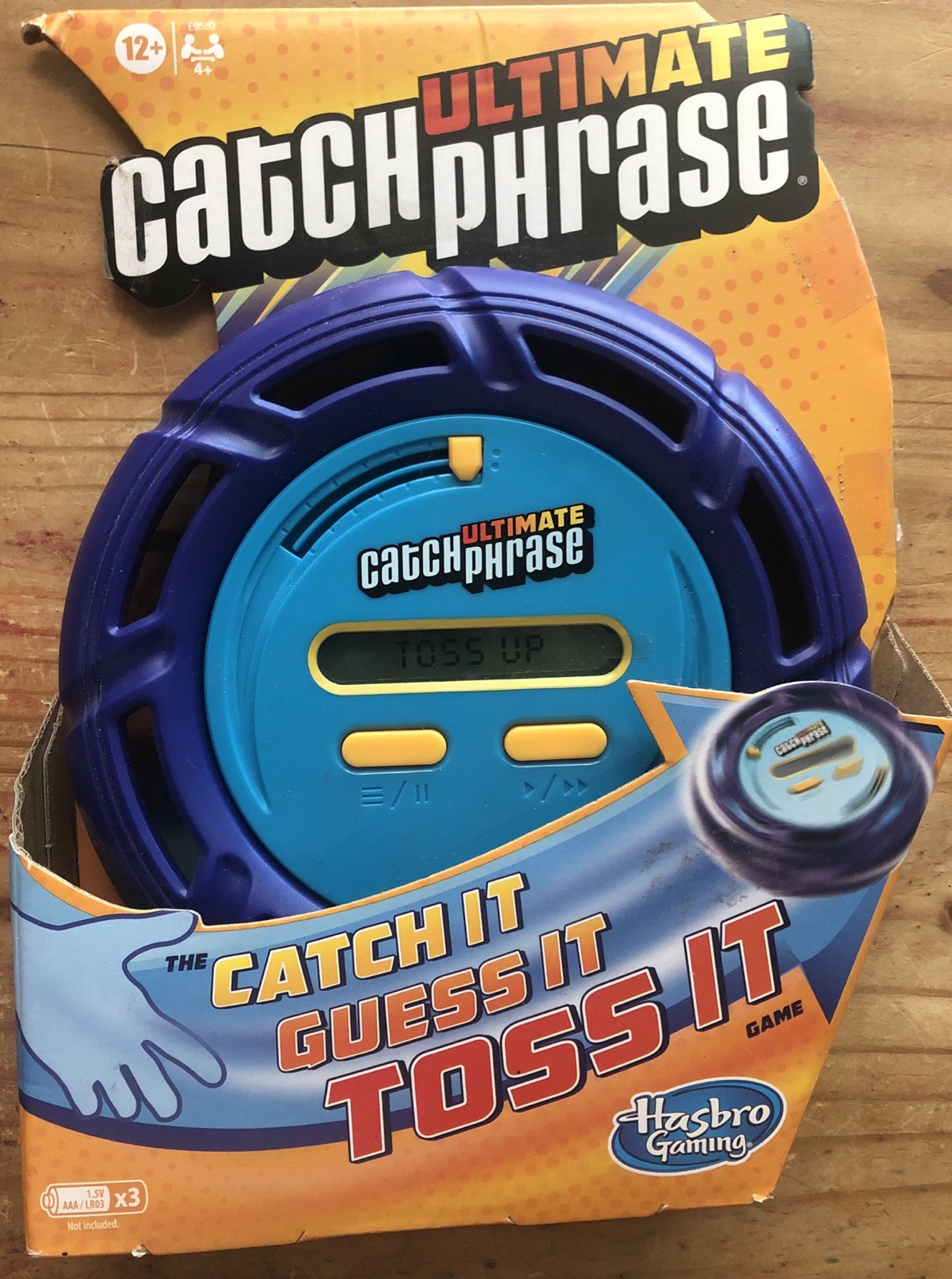 Hasbro Ultimate Catch Phrase Game Electronic Party for Ages 12 and Up – New