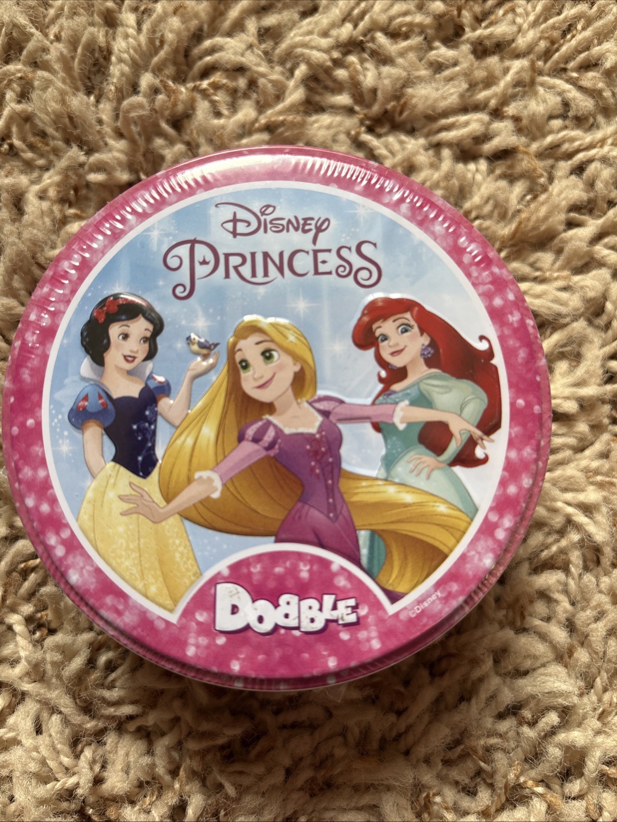 DISNEY PRINCESS DOBBLE SPOT IT New Sealed In Tin 30 Cards