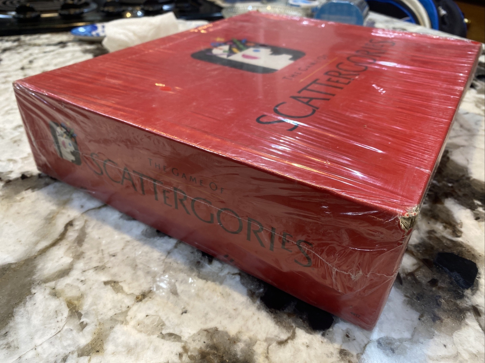 The Game of Scattergories by Hasbro Right Off The Top Of You Head (Sealed, 1997)