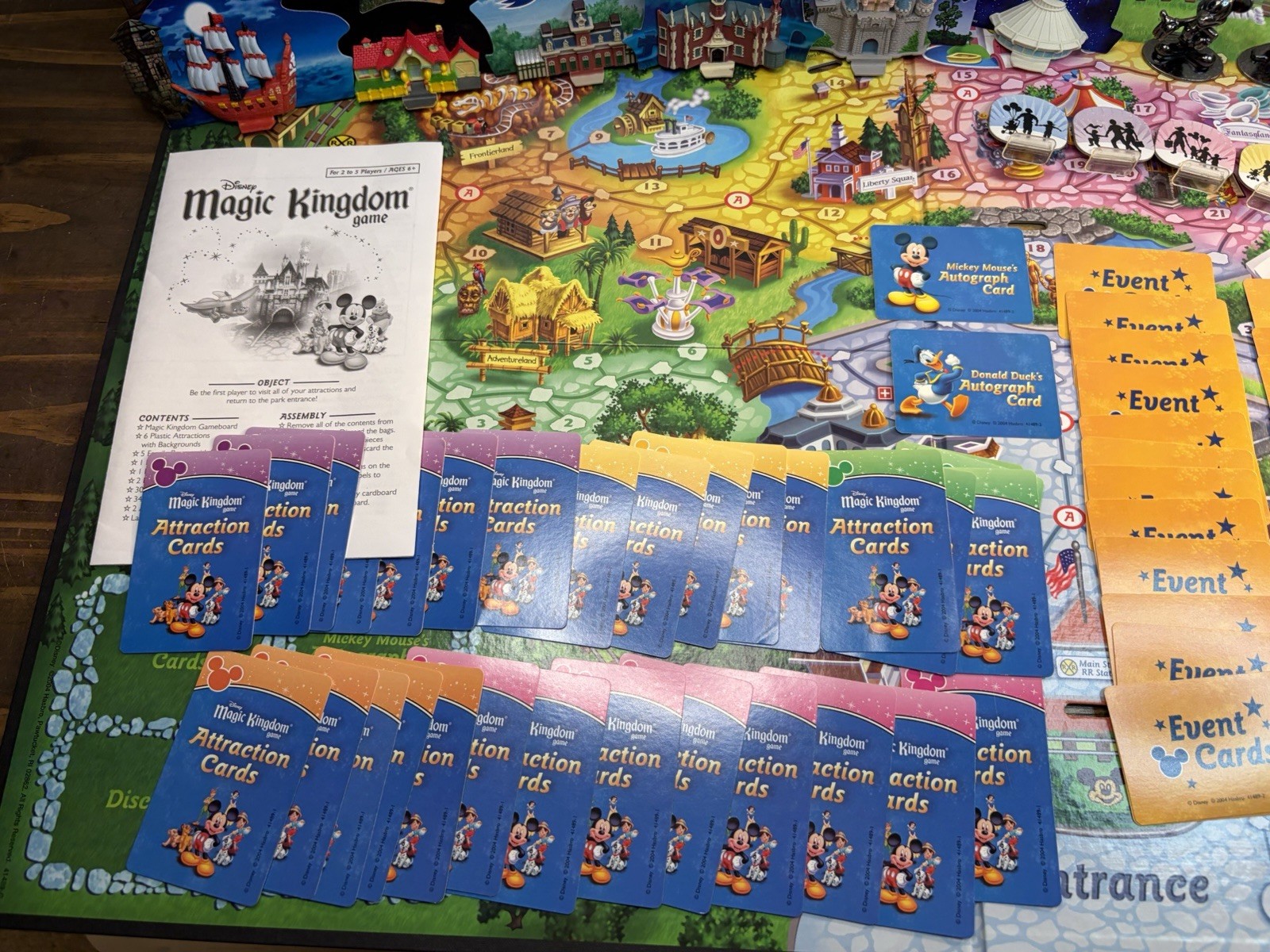 Disney Magic Kingdom 3D Land Board Game 2004 Parker Brothers 100% Complete EUC!