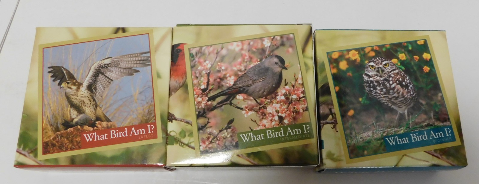 OUTSET What Bird Am I? – The Bird Identification Game – Adult – Ages 14 And Up