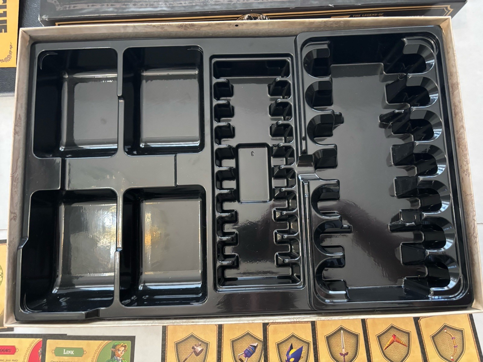 The Legend Of Zelda Collector’s Edition CLUE Board Game Complete