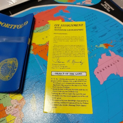 1990 National Geographic ON ASSIGNMENT Board Game in Original Box & Complete