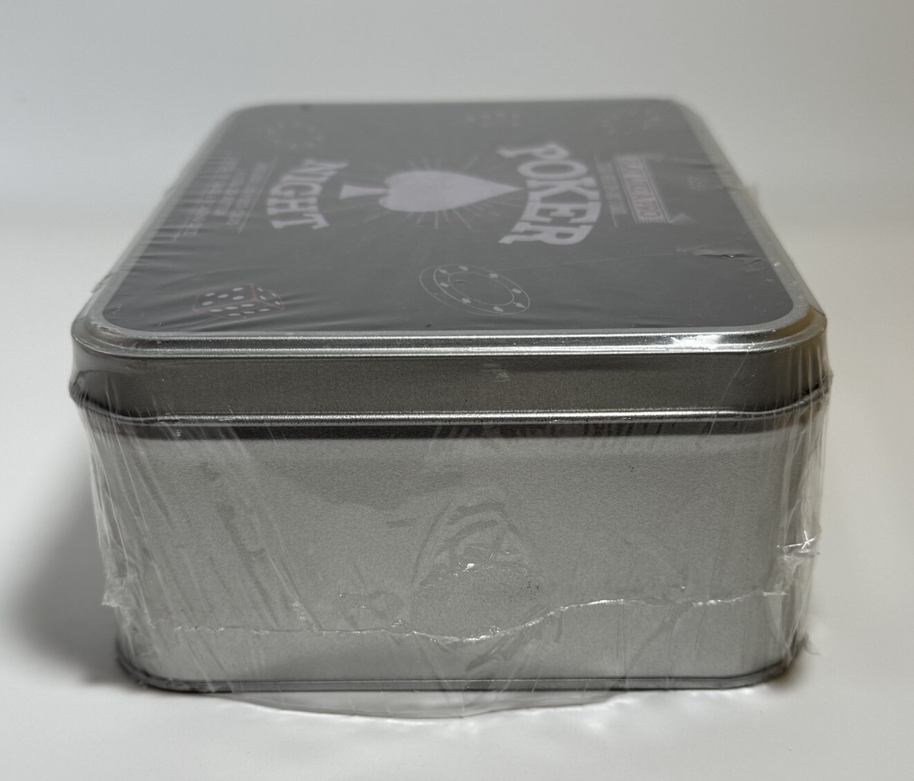 Sealed Poker Night Game Tin – 100 Chips, 2 Decks, Dice, Dealer Button Samsonico