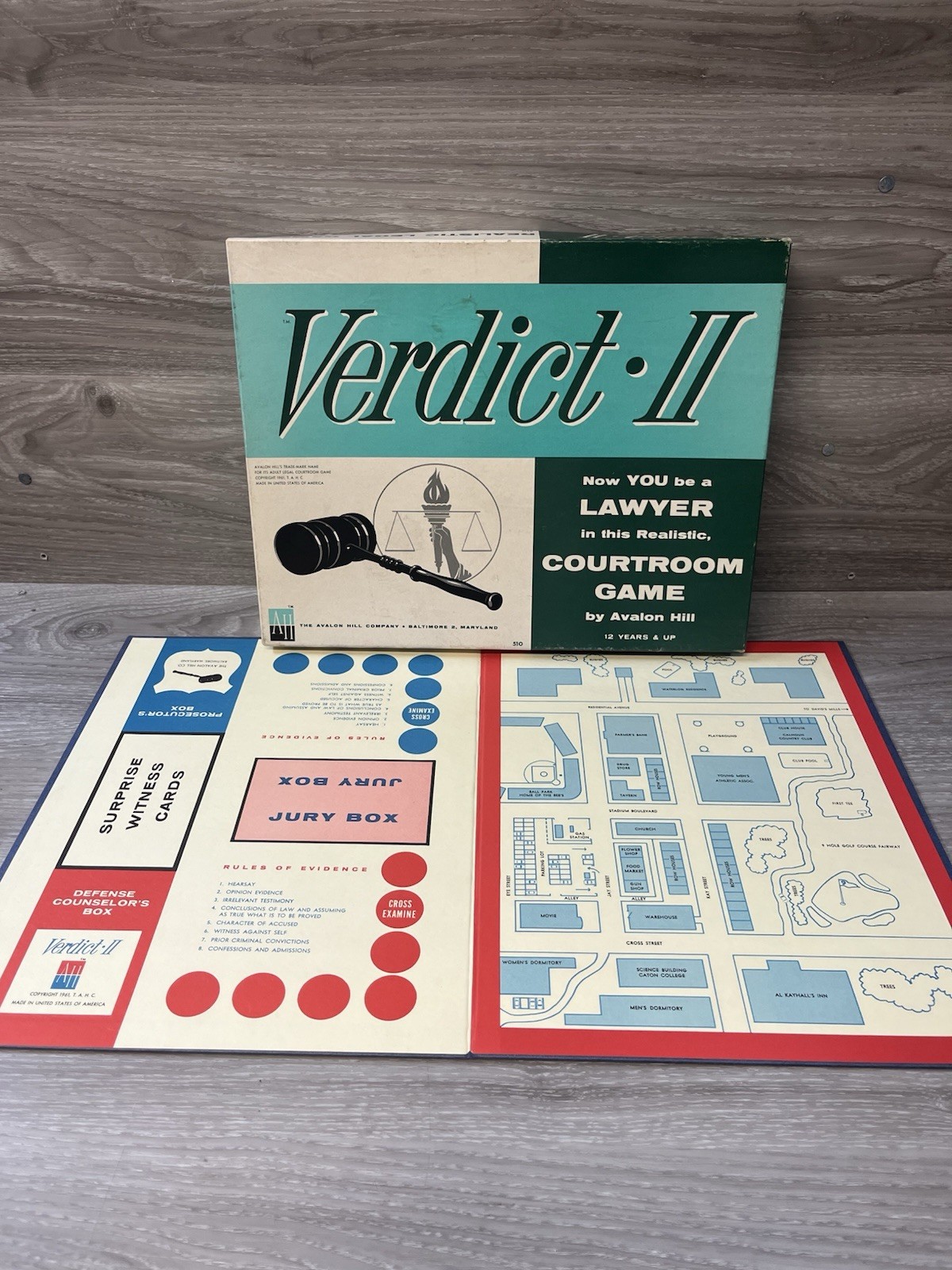 Avalon Hill 1961 : VERDICT II game – Now You are a Lawyer in Courtroom Cases