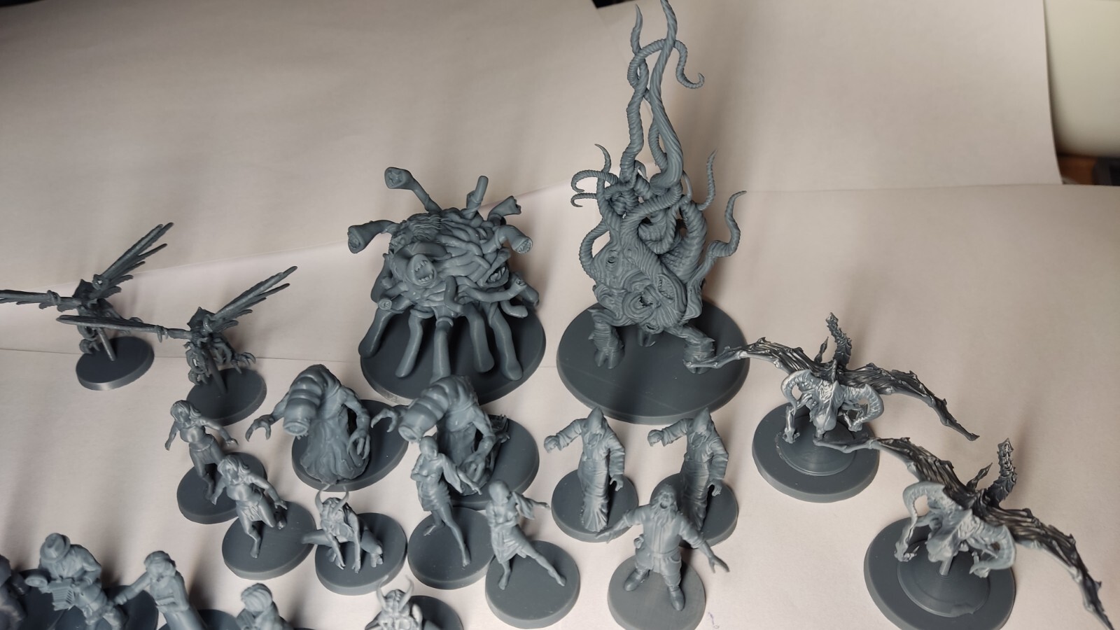Monsters and Investigators for Mansions of madness 2nd edition. Conversion kit.